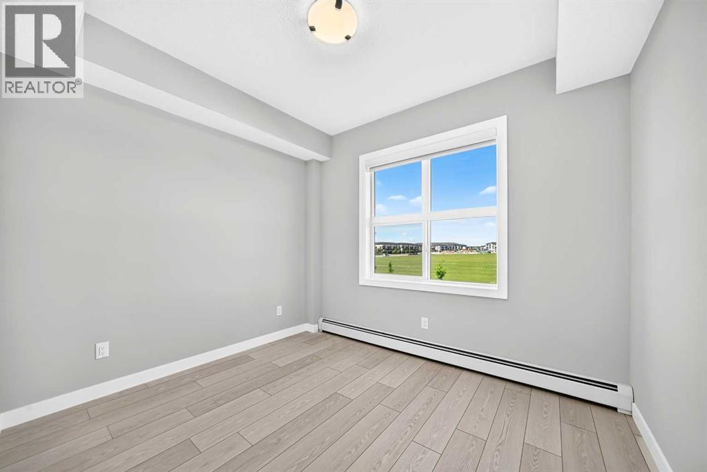 #1217 63 Corner Glen Crescent NE - 18