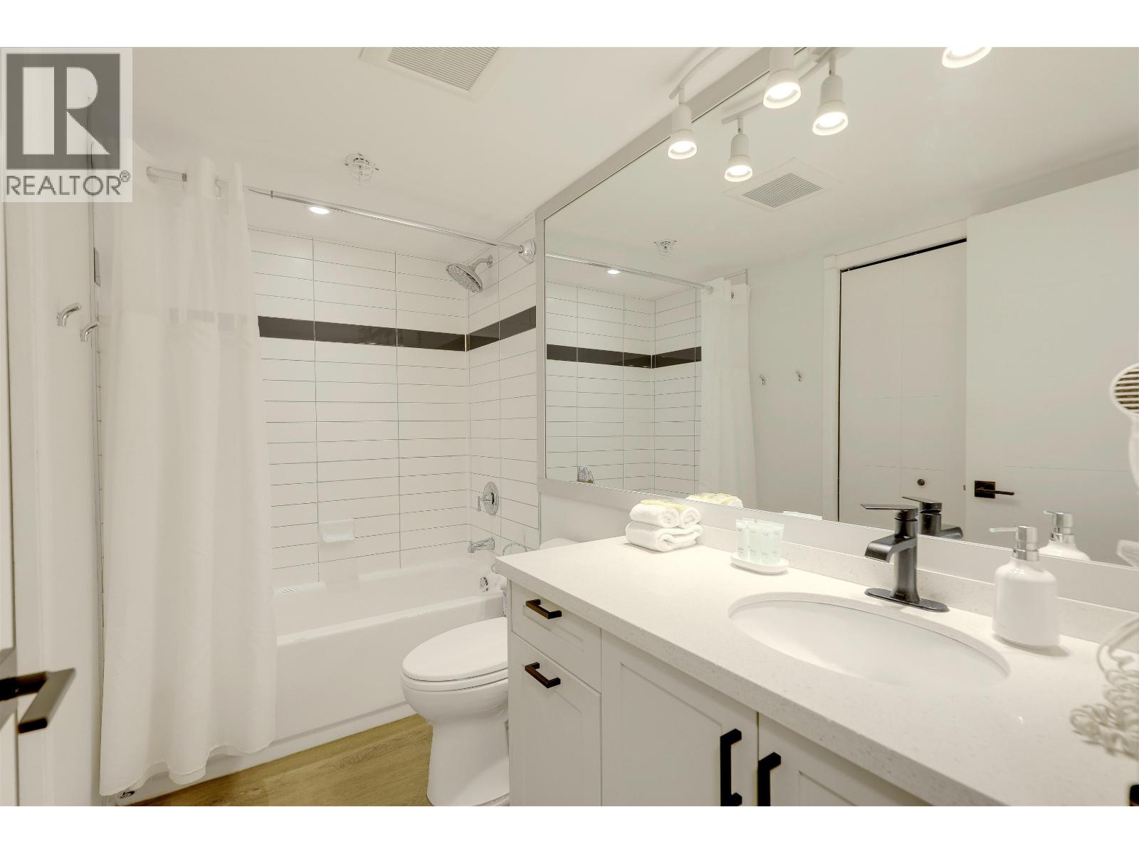 217 4749 SPEARHEAD DRIVE, Whistler