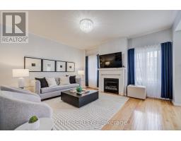 2 Horn Street, Whitchurch Stouffville, ON L4A0X9 Photo 22