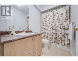 2 Horn Street, Whitchurch Stouffville, ON L4A0X9 Photo 50