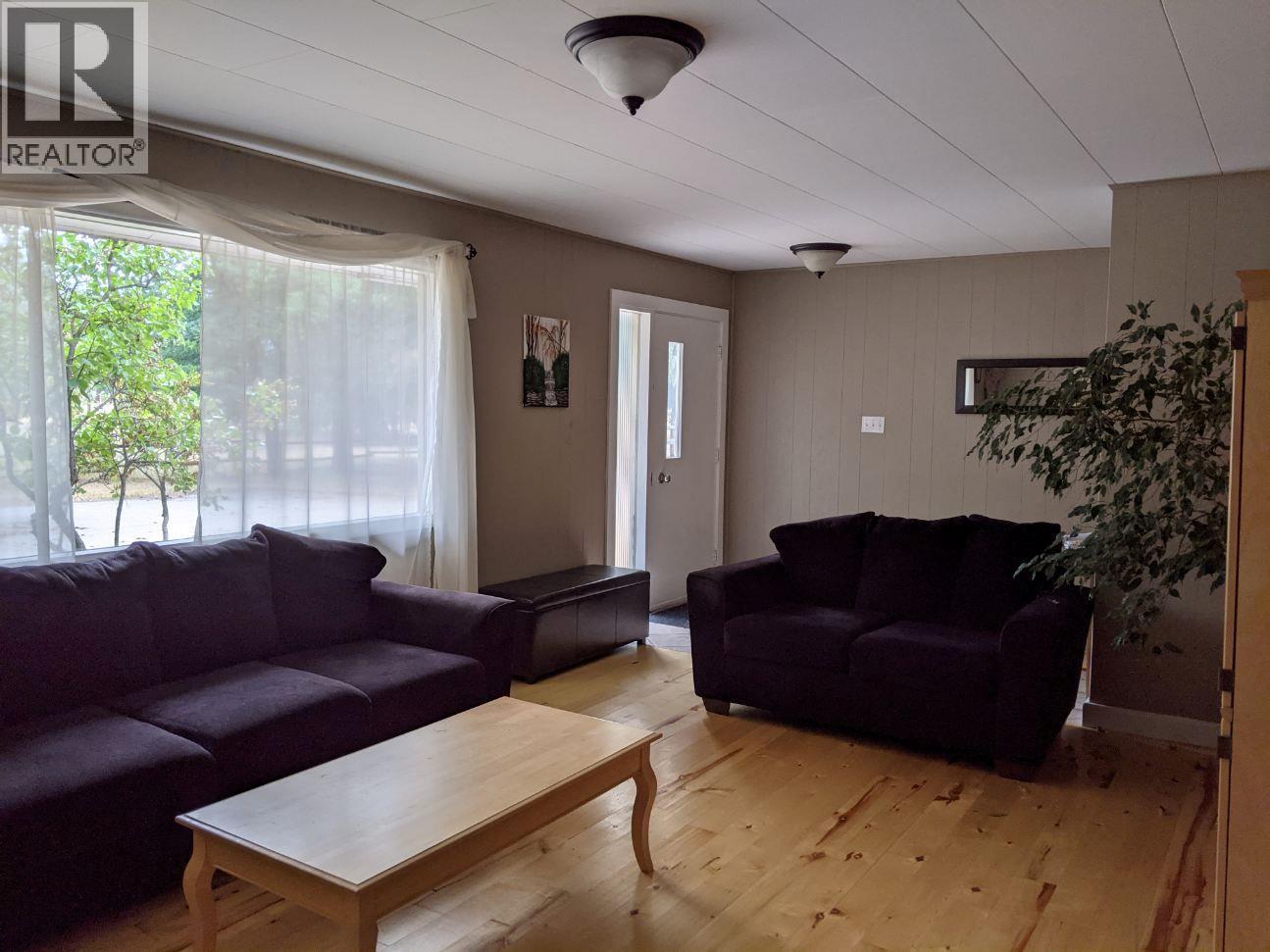 6465 27 Street - 22