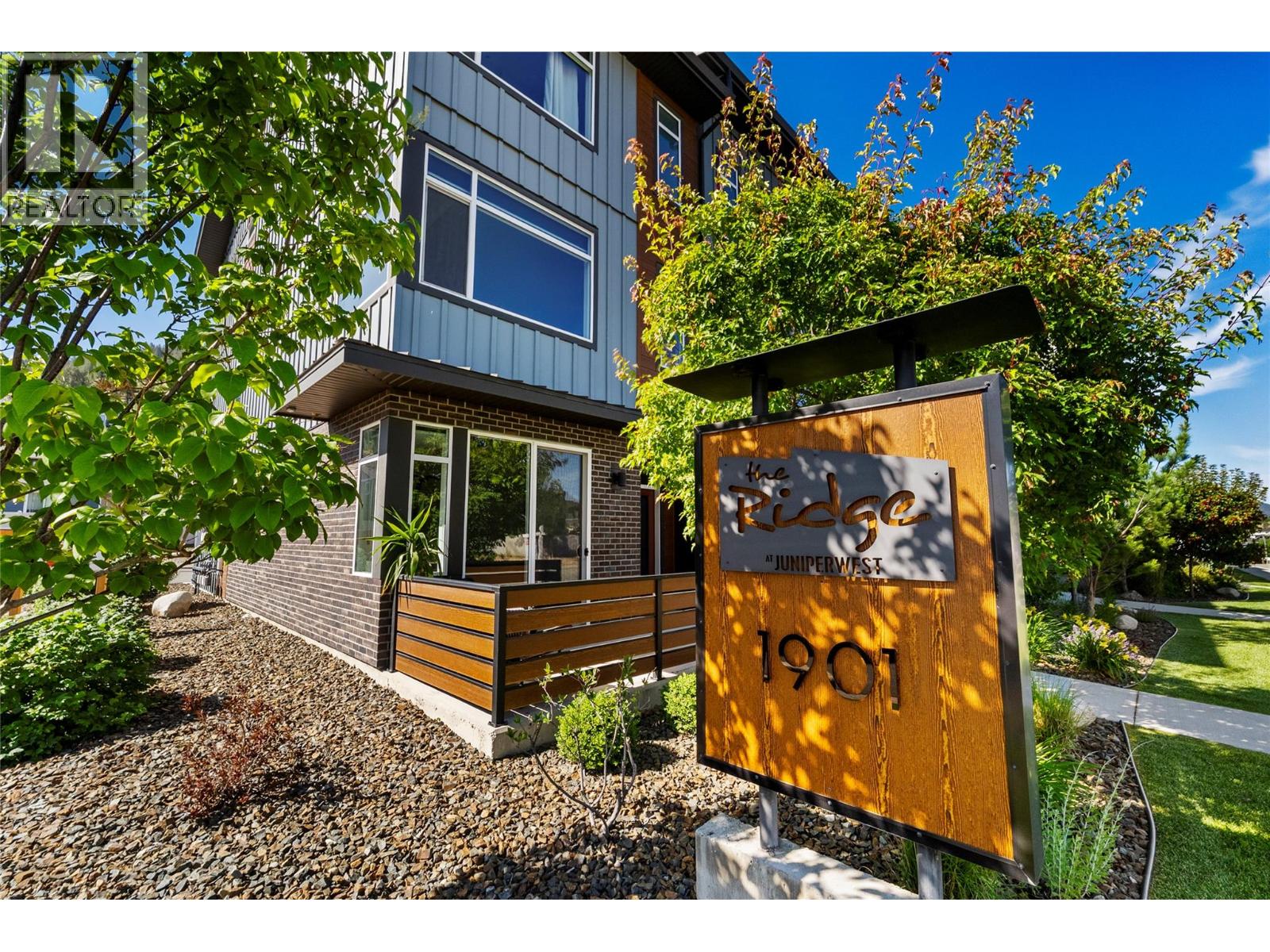 #147 1901 QU'APPELLE Boulevard - 1