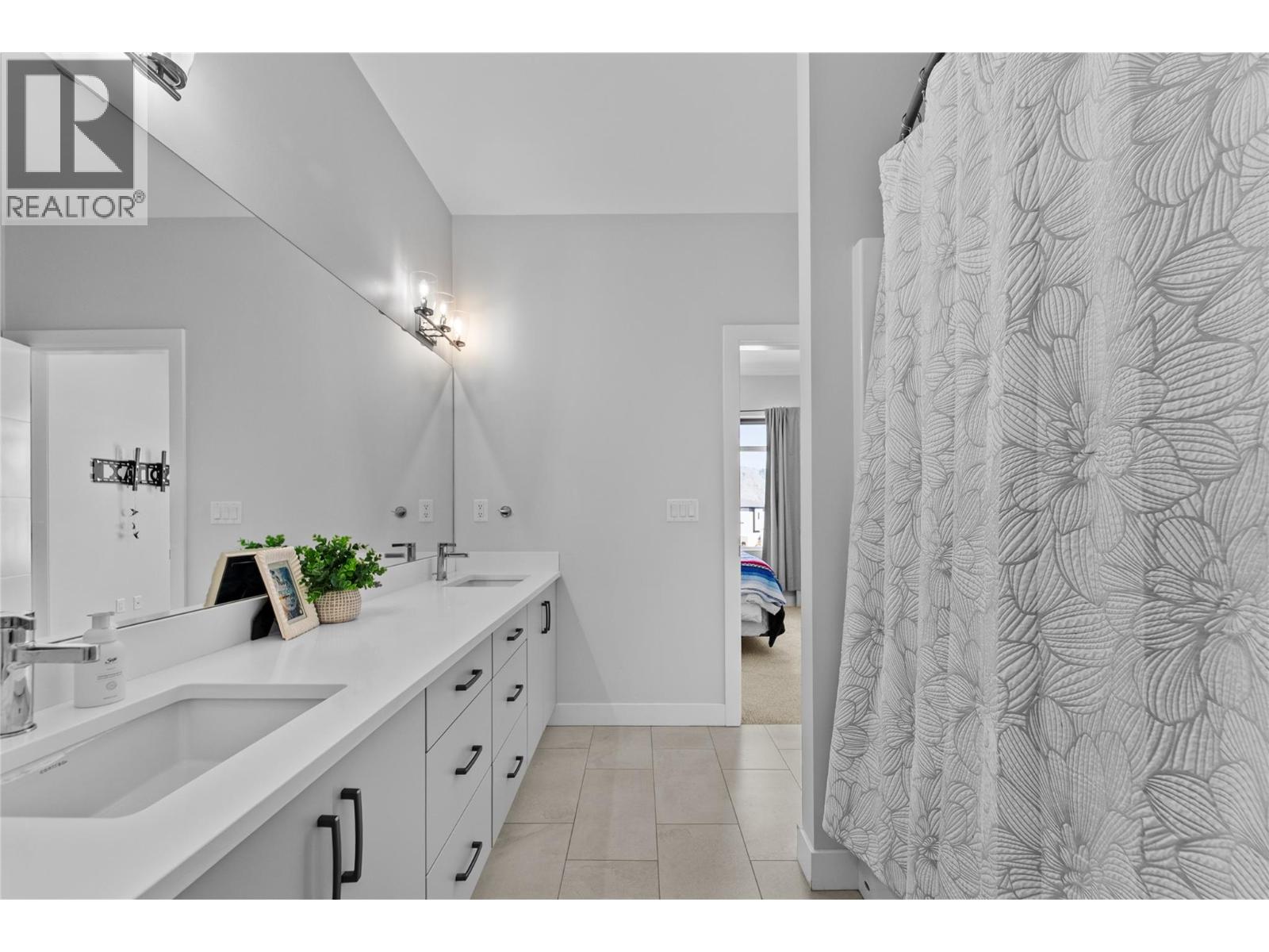 #147 1901 QU'APPELLE Boulevard - 31
