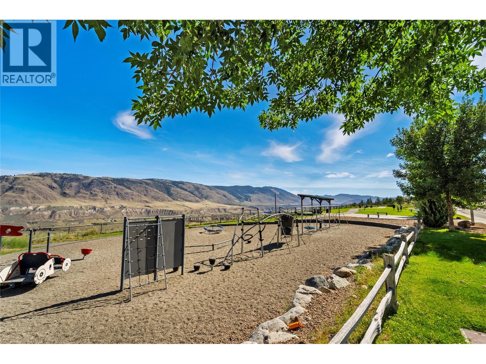 #147 1901 QU'APPELLE Boulevard - 36