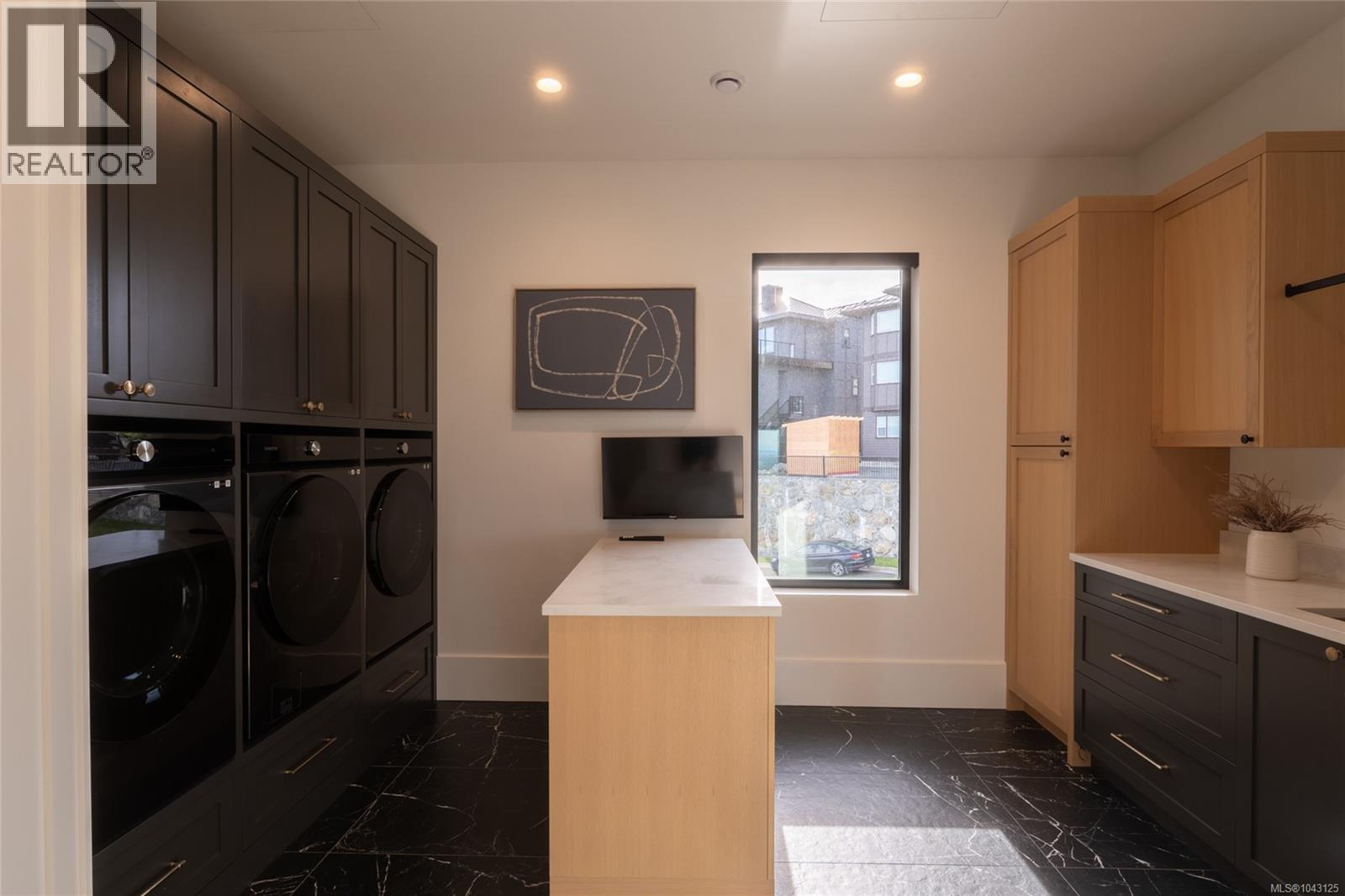 2371 Lairds Gate - 32