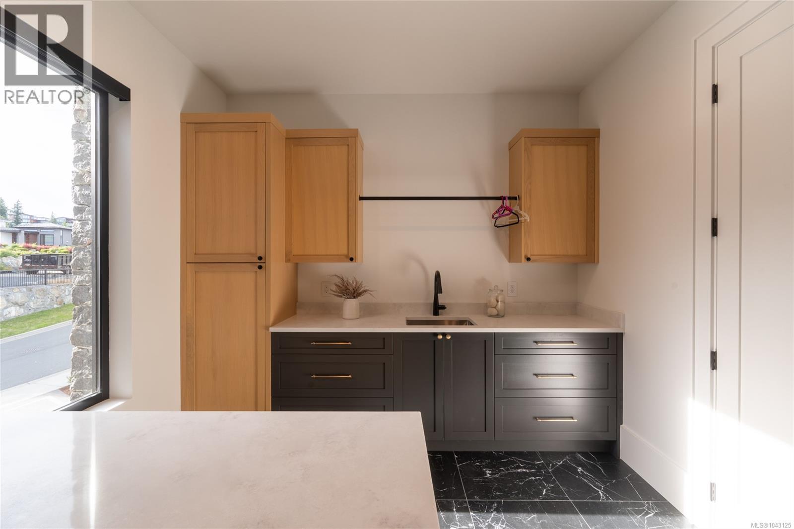 2371 Lairds Gate - 33
