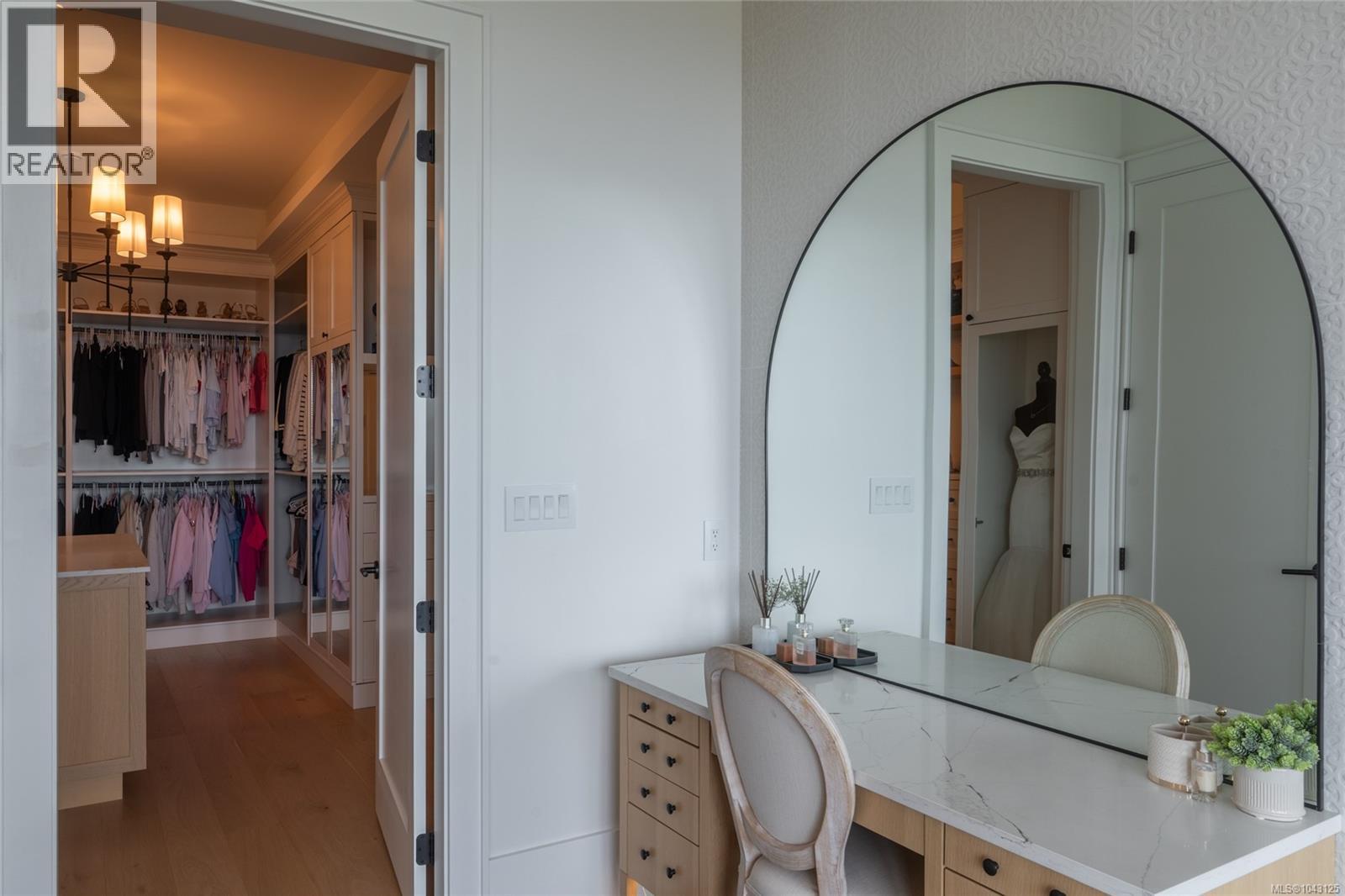 2371 Lairds Gate - 38