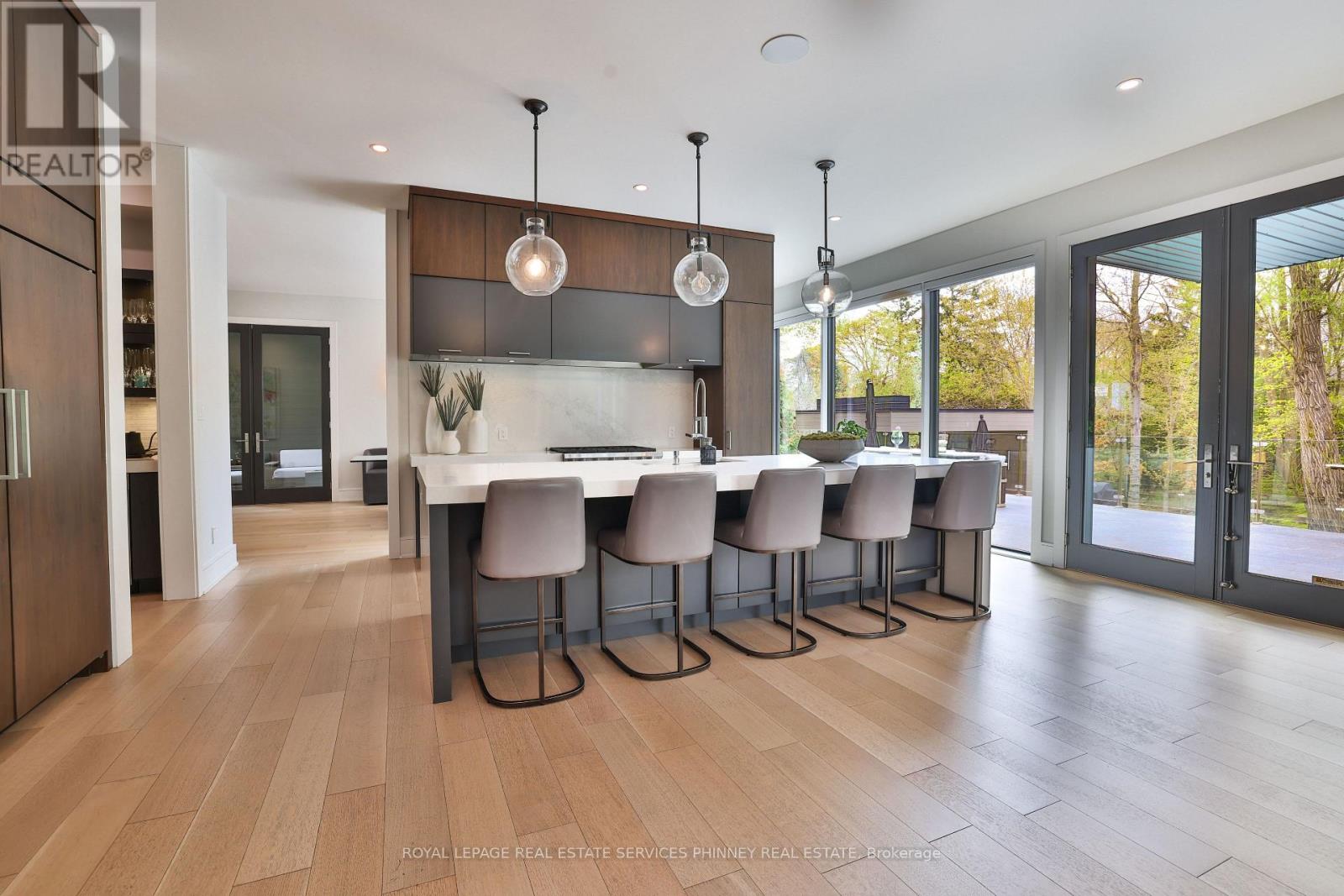 1102 CRESTVIEW STREET - 10