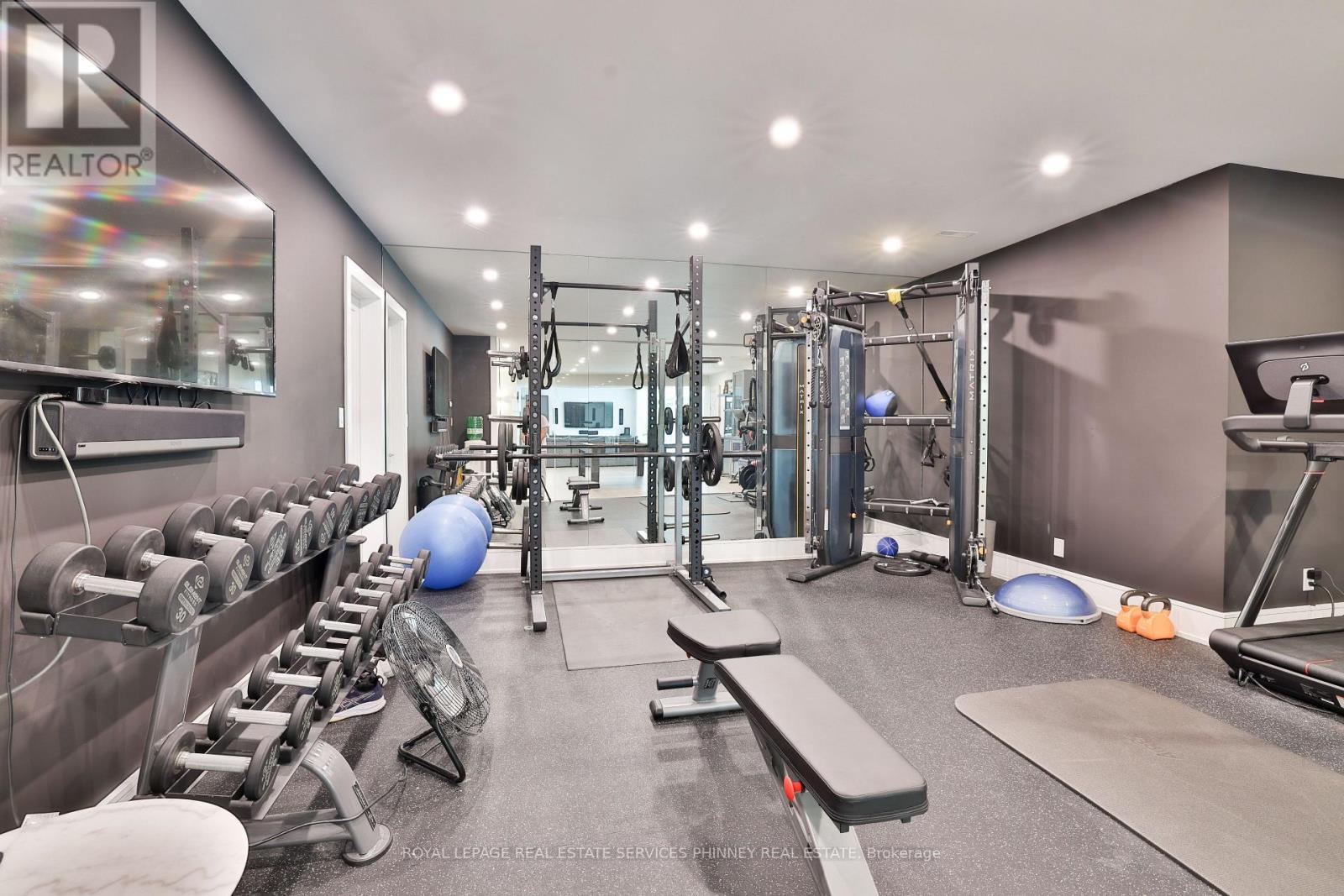 1102 CRESTVIEW STREET - 36
