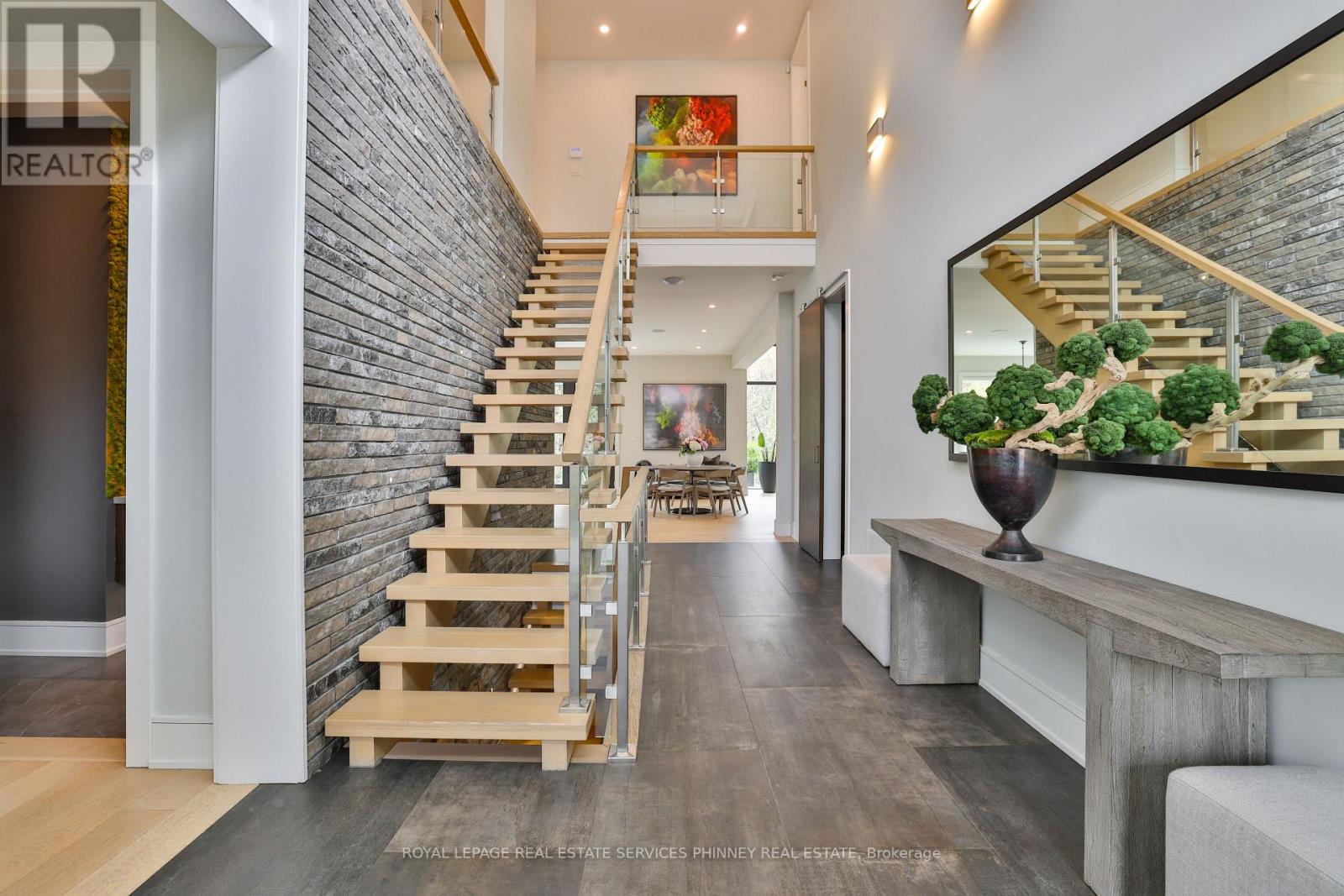 1102 CRESTVIEW STREET - 6