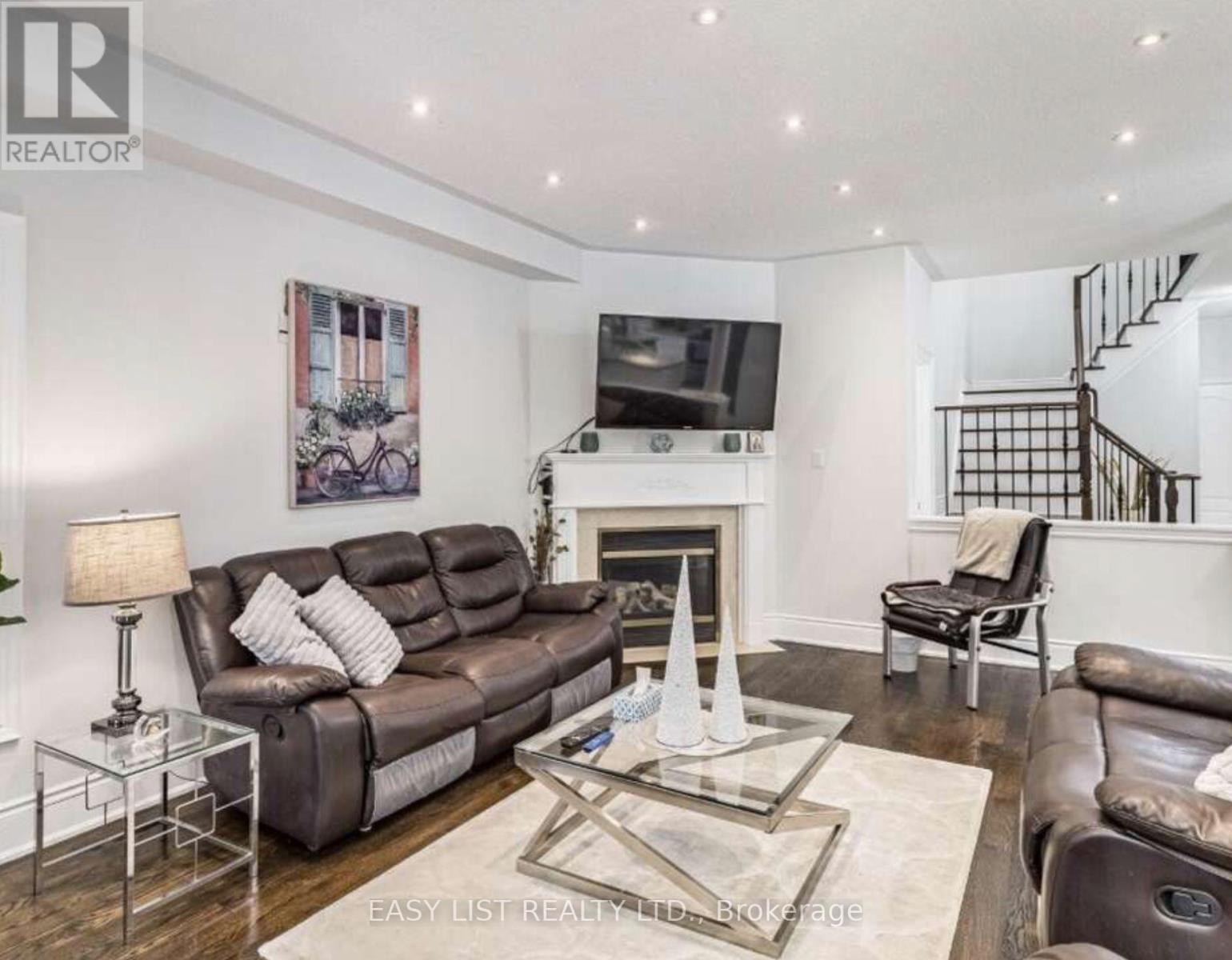 3562 AQUINAS AVENUE - 7