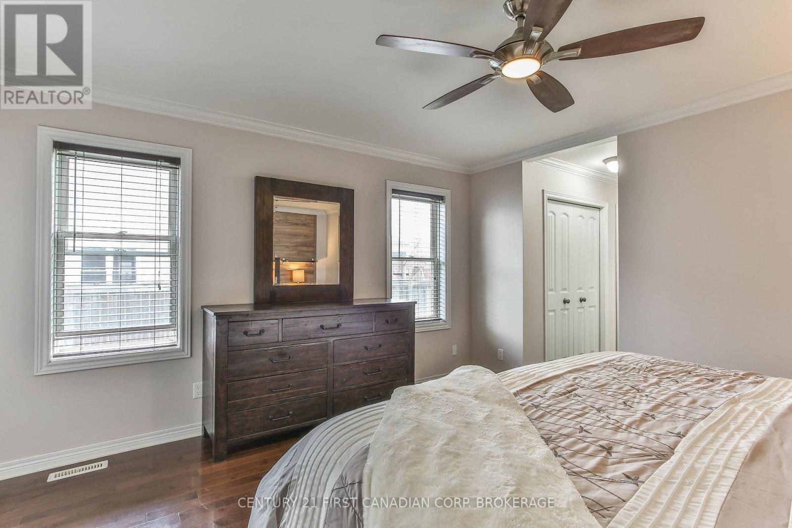 232 BROCK STREET - 20