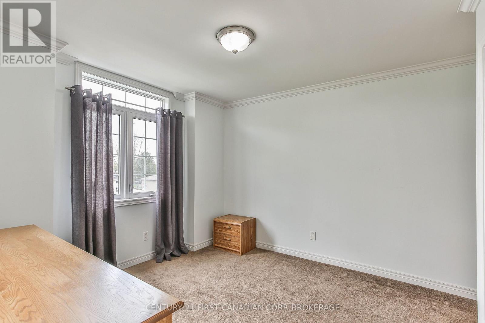 232 BROCK STREET - 26