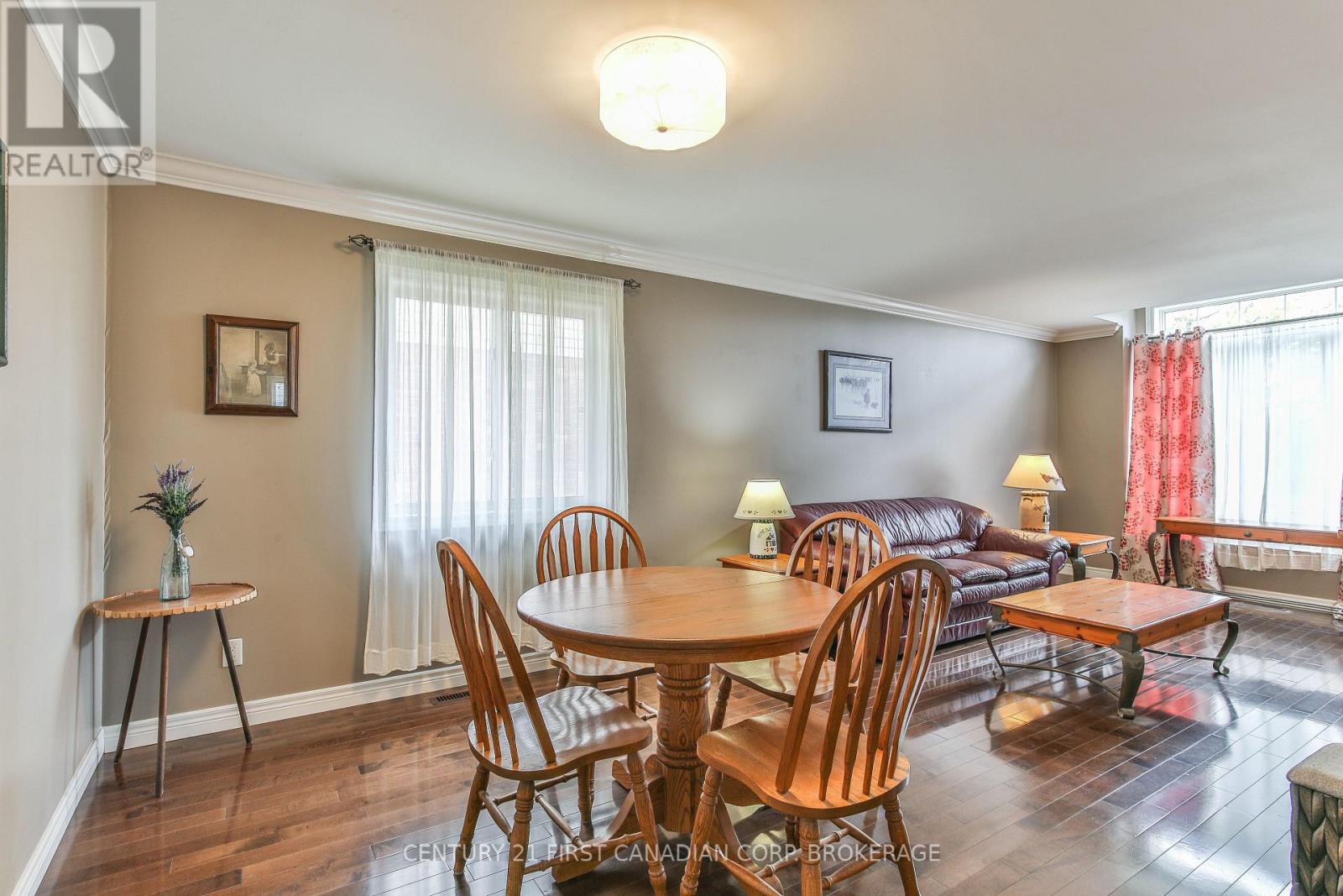 232 BROCK STREET - 6