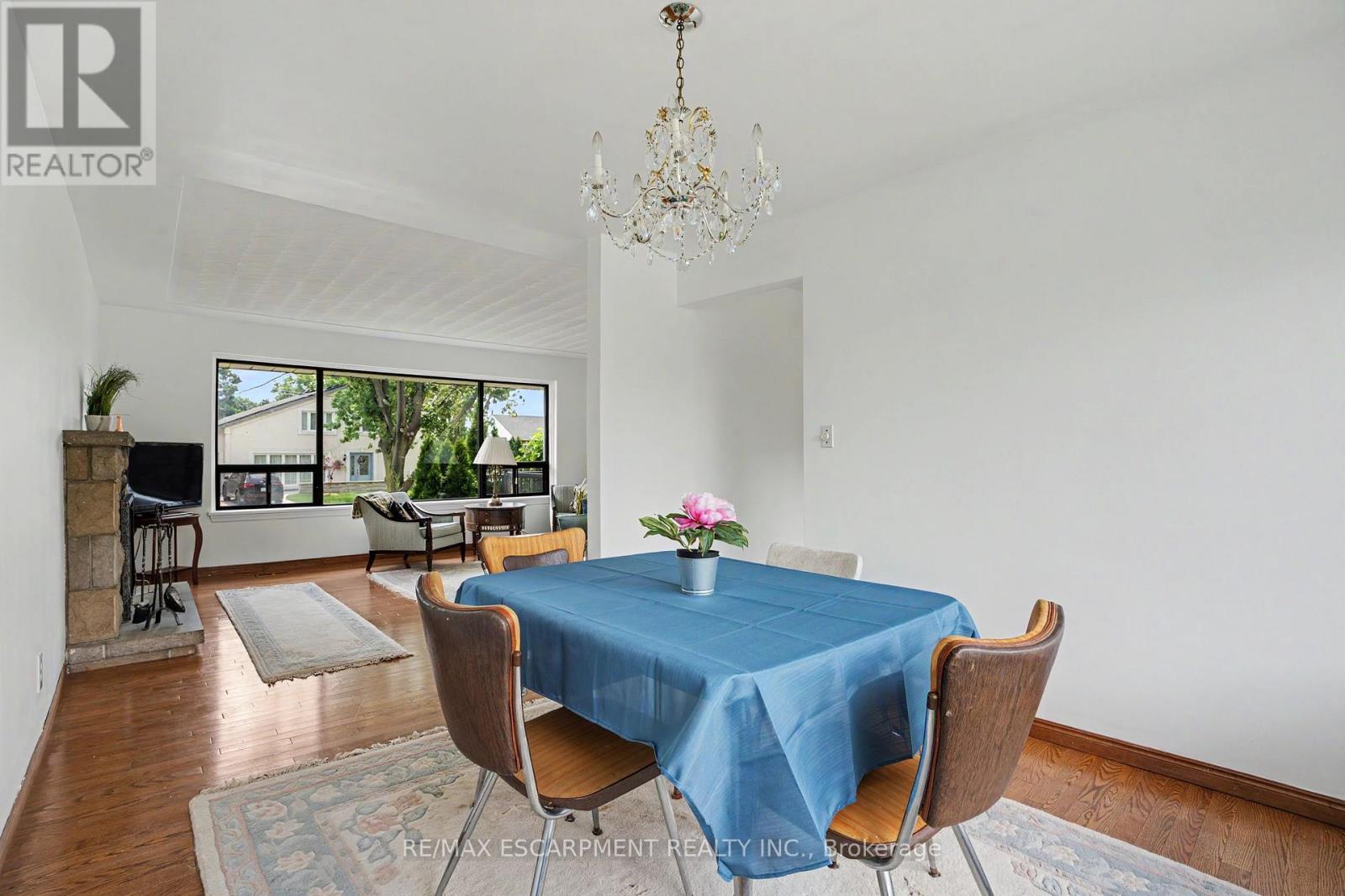 11 MARSHALL AVENUE - 10