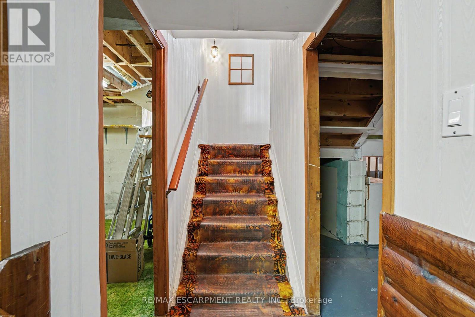 11 MARSHALL AVENUE - 23