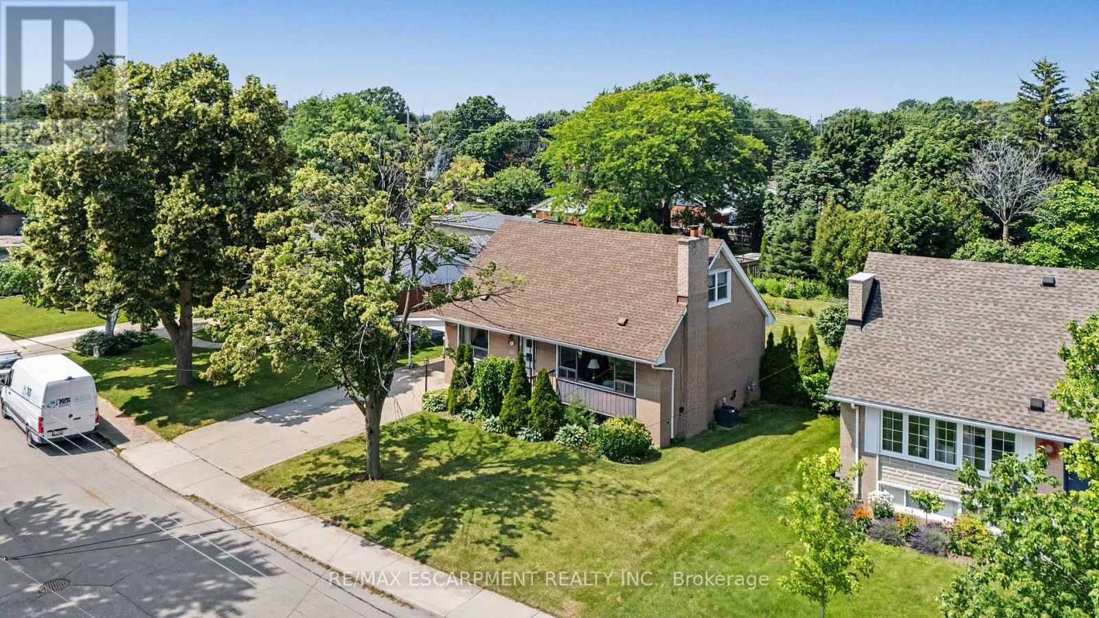11 MARSHALL AVENUE - Image 33