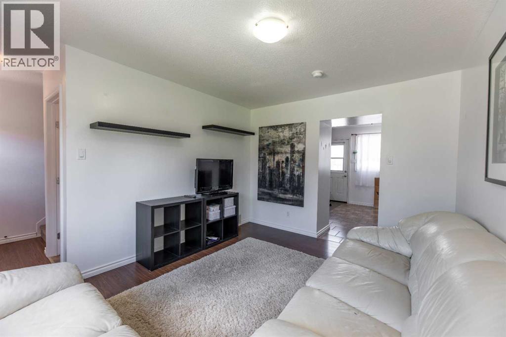 #25 126 Hardisty Avenue - 7