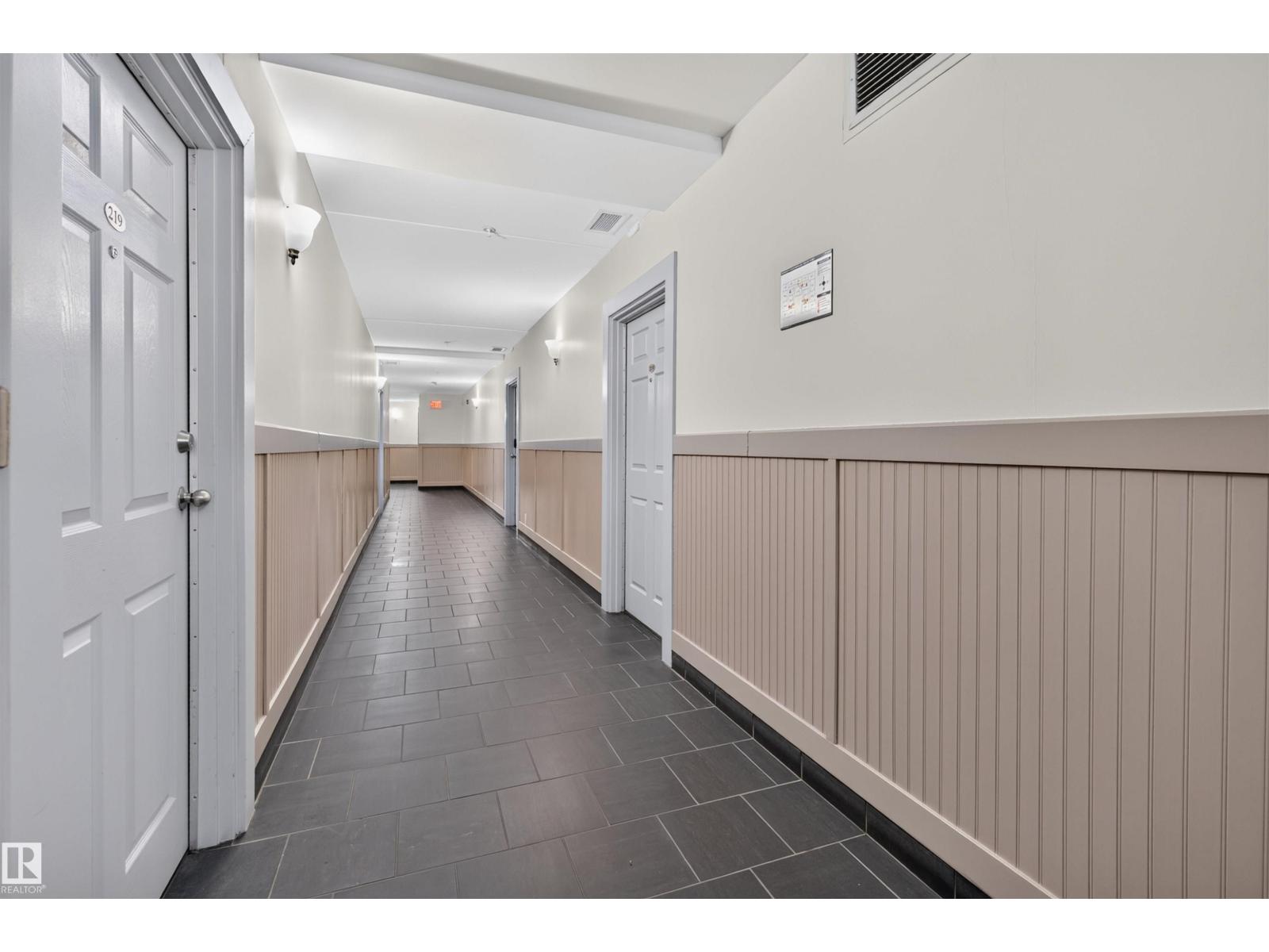 #209 10235 112 ST NW - 32