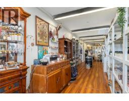 1066 Shoppers Row, Campbell River, BC V9W2C6 Photo 6