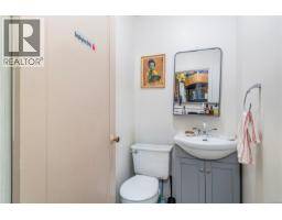 1066 Shoppers Row, Campbell River, BC V9W2C6 Photo 14