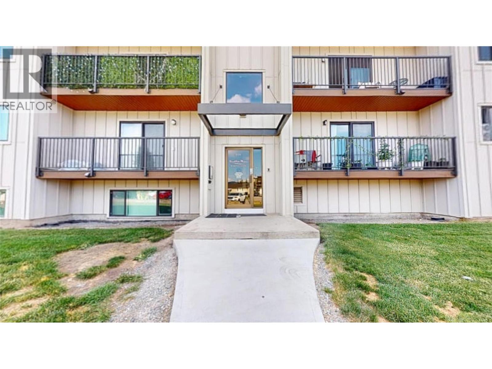 #104 606 18th Avenue N - 2