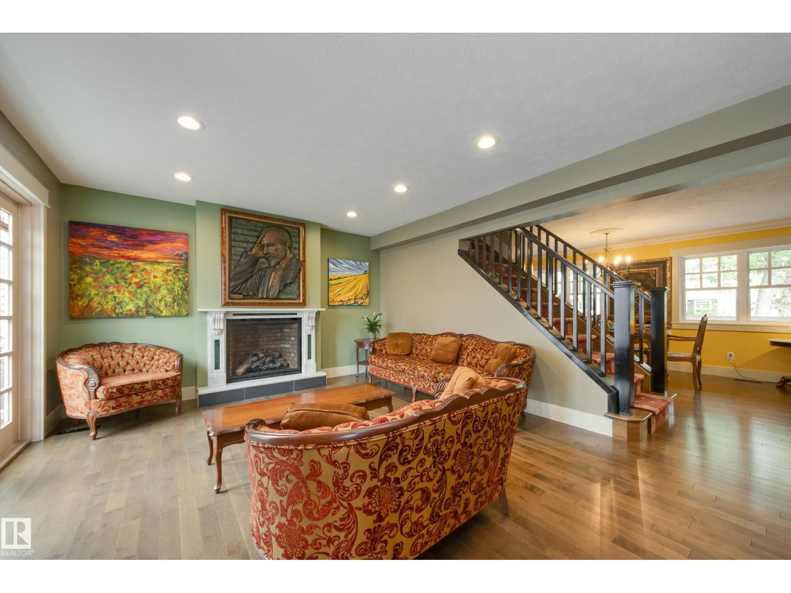 11210 60 ST NW - 12