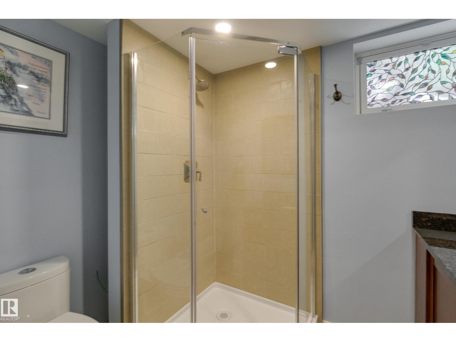 11210 60 ST NW - 50
