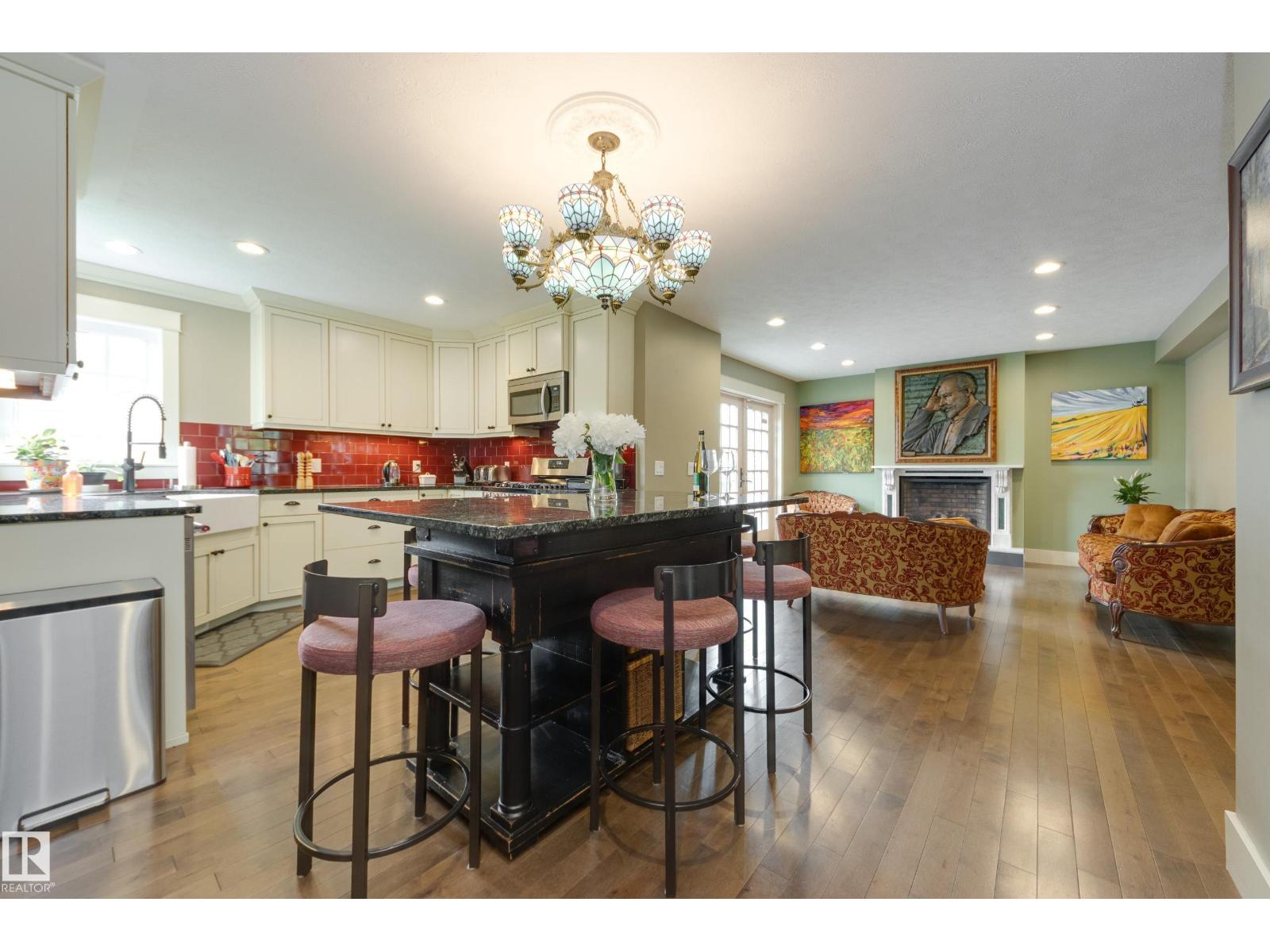 11210 60 ST NW - 17