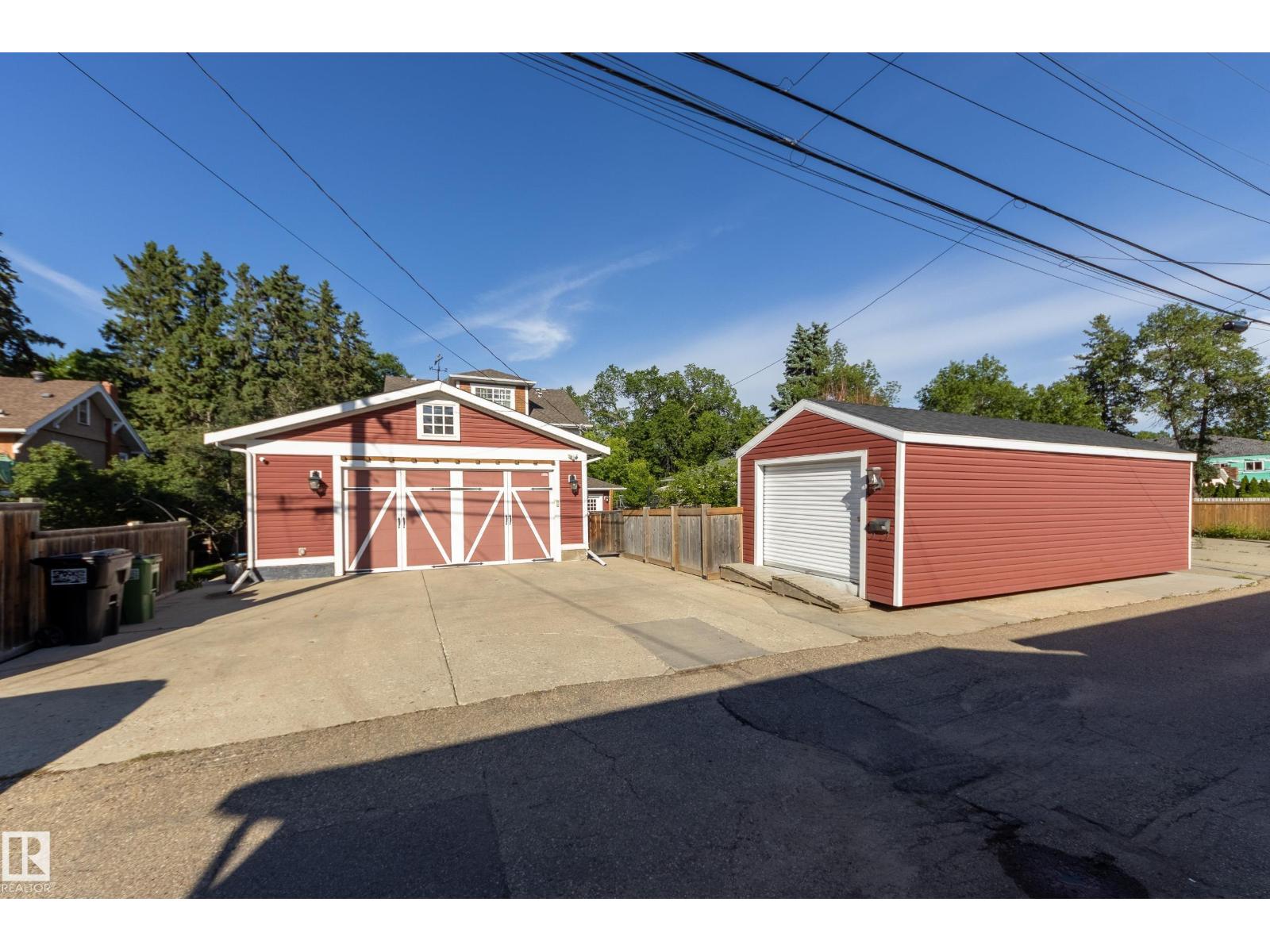 11210 60 ST NW - 63