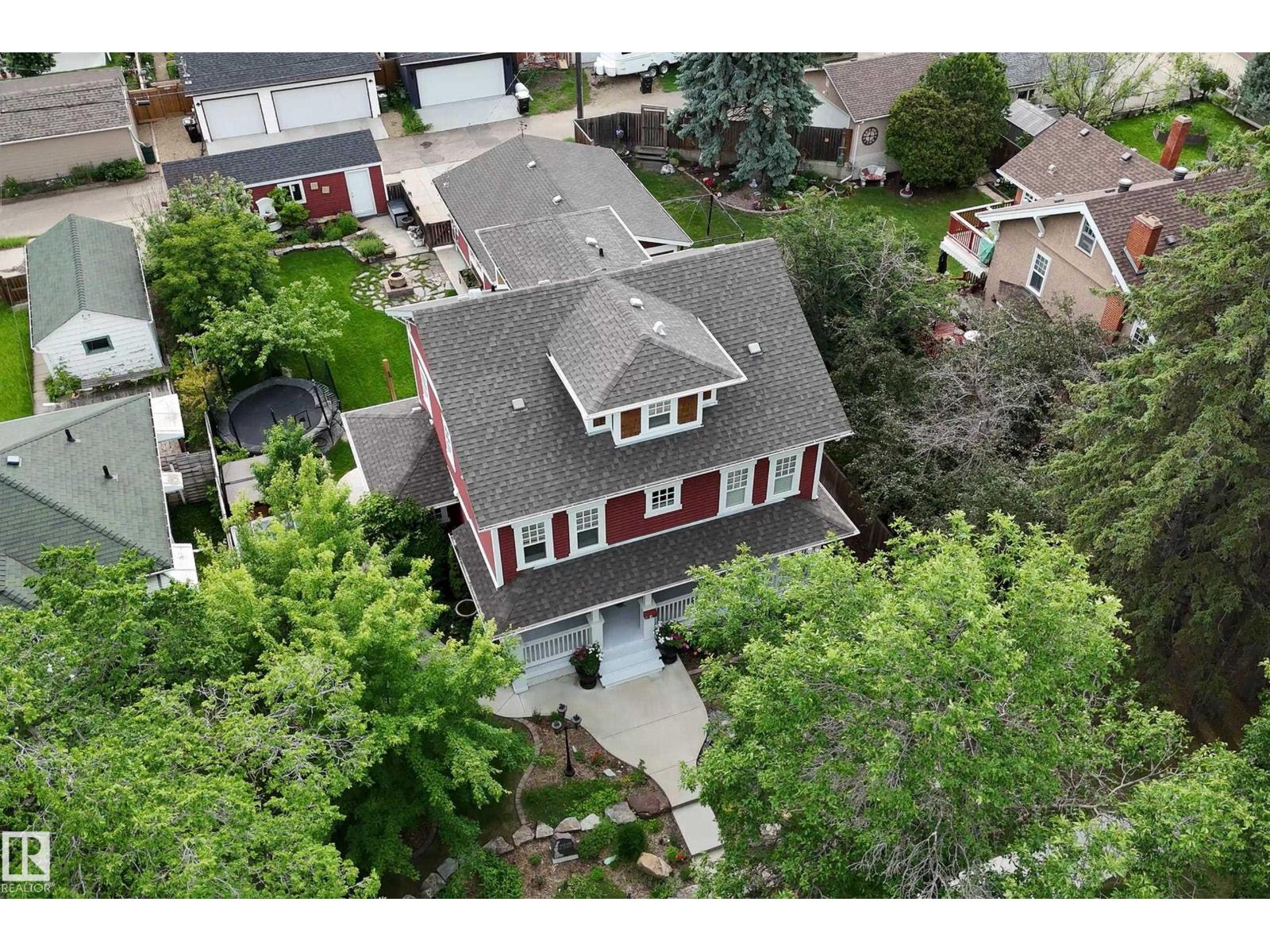11210 60 ST NW - 65