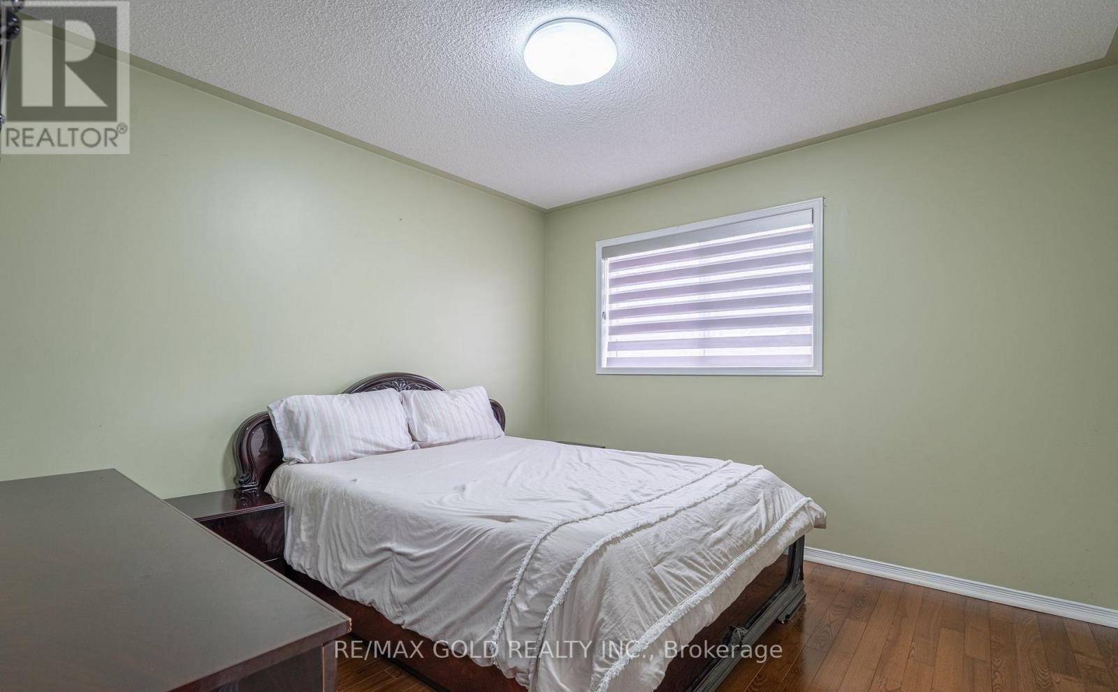 104 SUNNY MEADOW BOULEVARD - 30