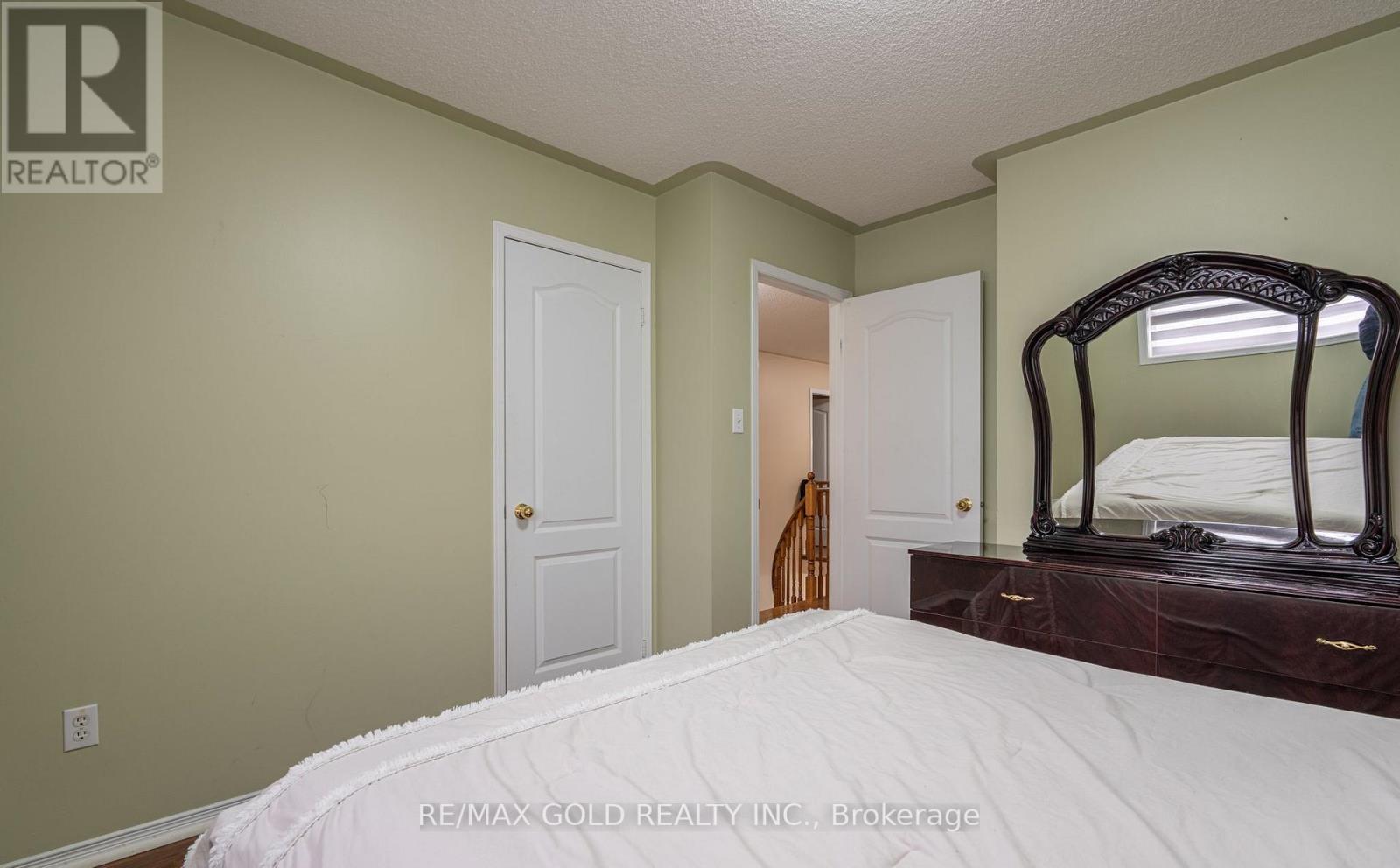 104 SUNNY MEADOW BOULEVARD - 31