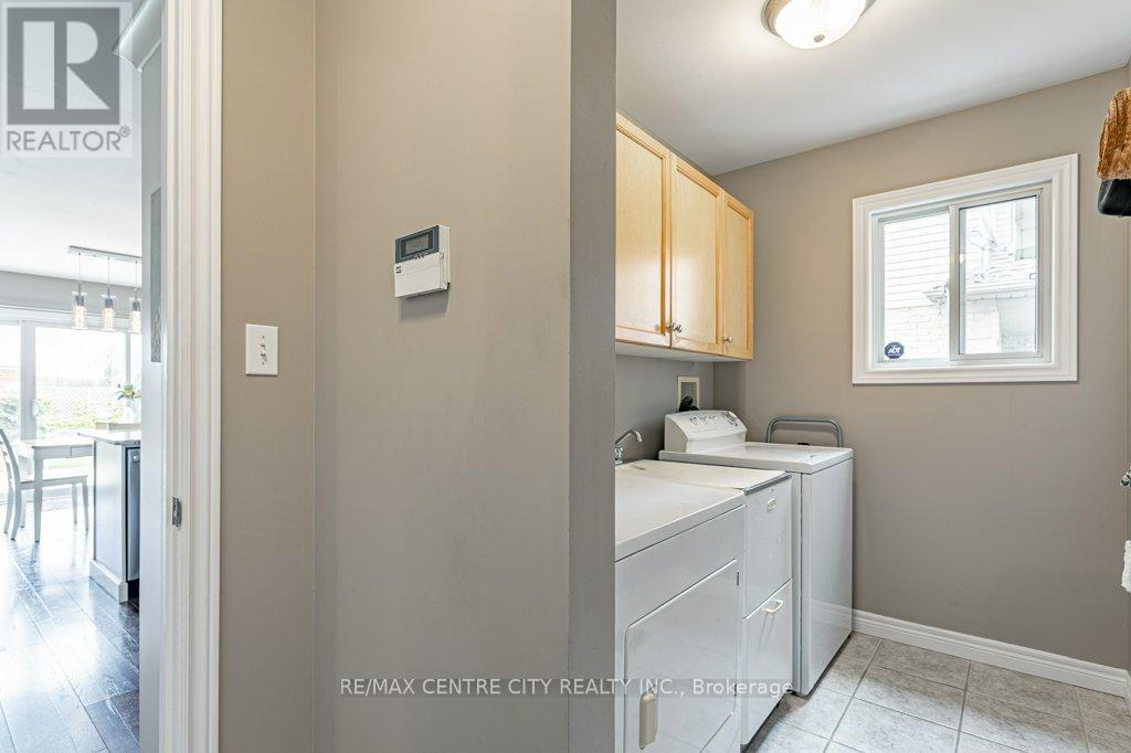 45 RIVERBANK DRIVE - 24