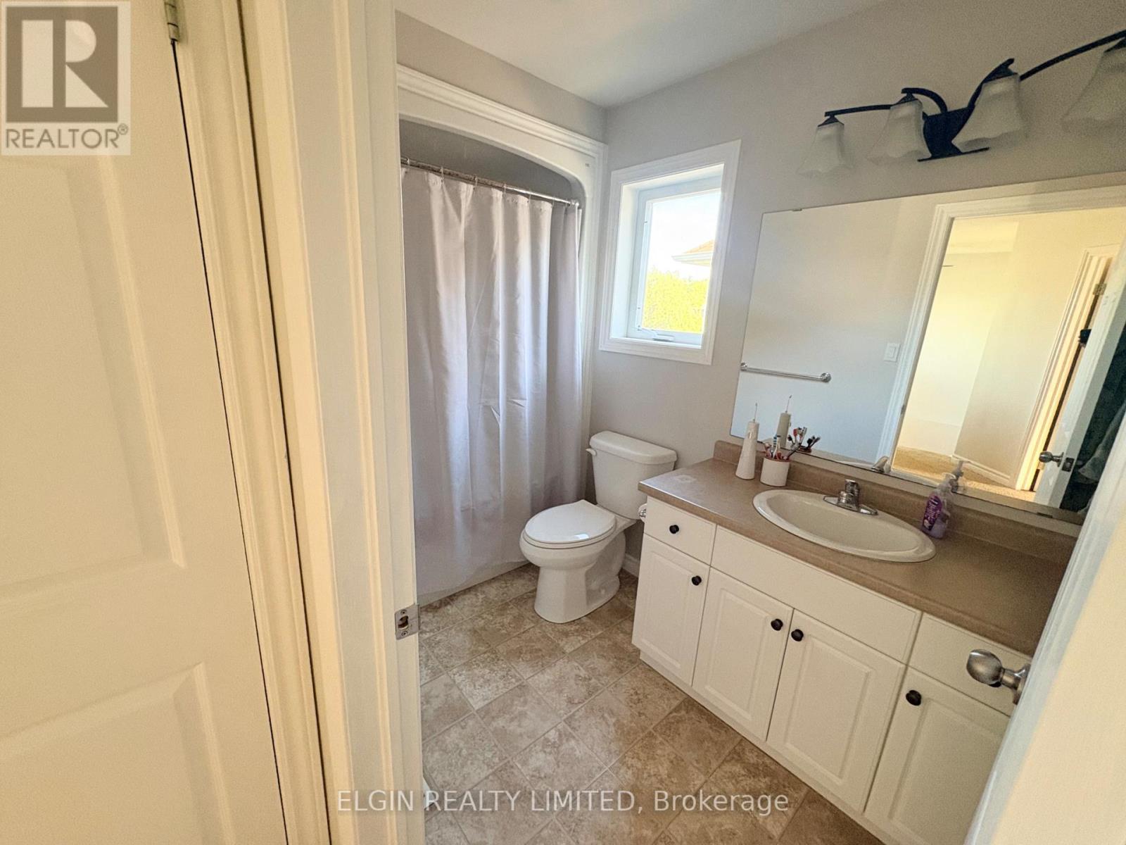 44 PEACH TREE BOULEVARD - 13