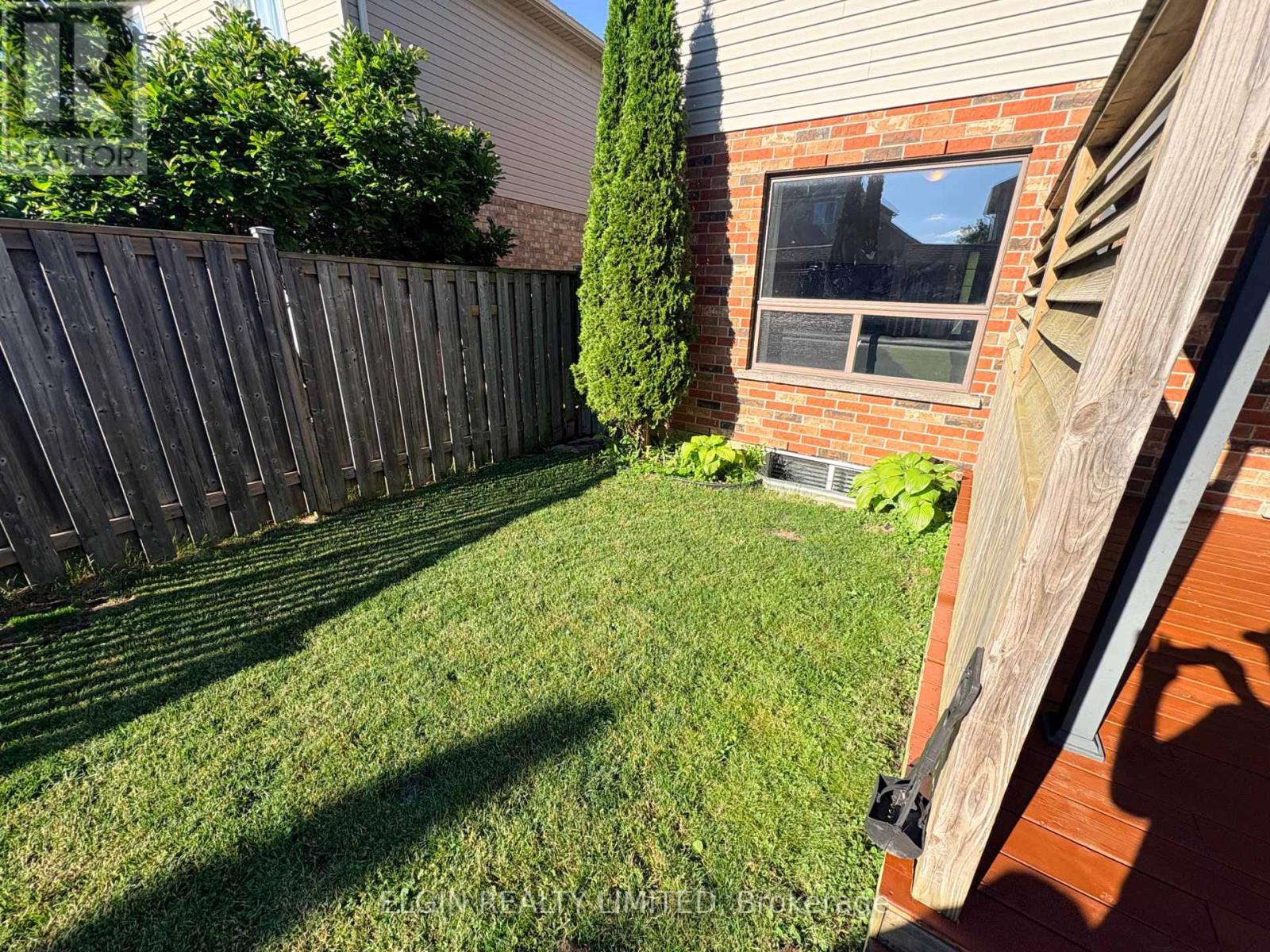 44 PEACH TREE BOULEVARD - 21