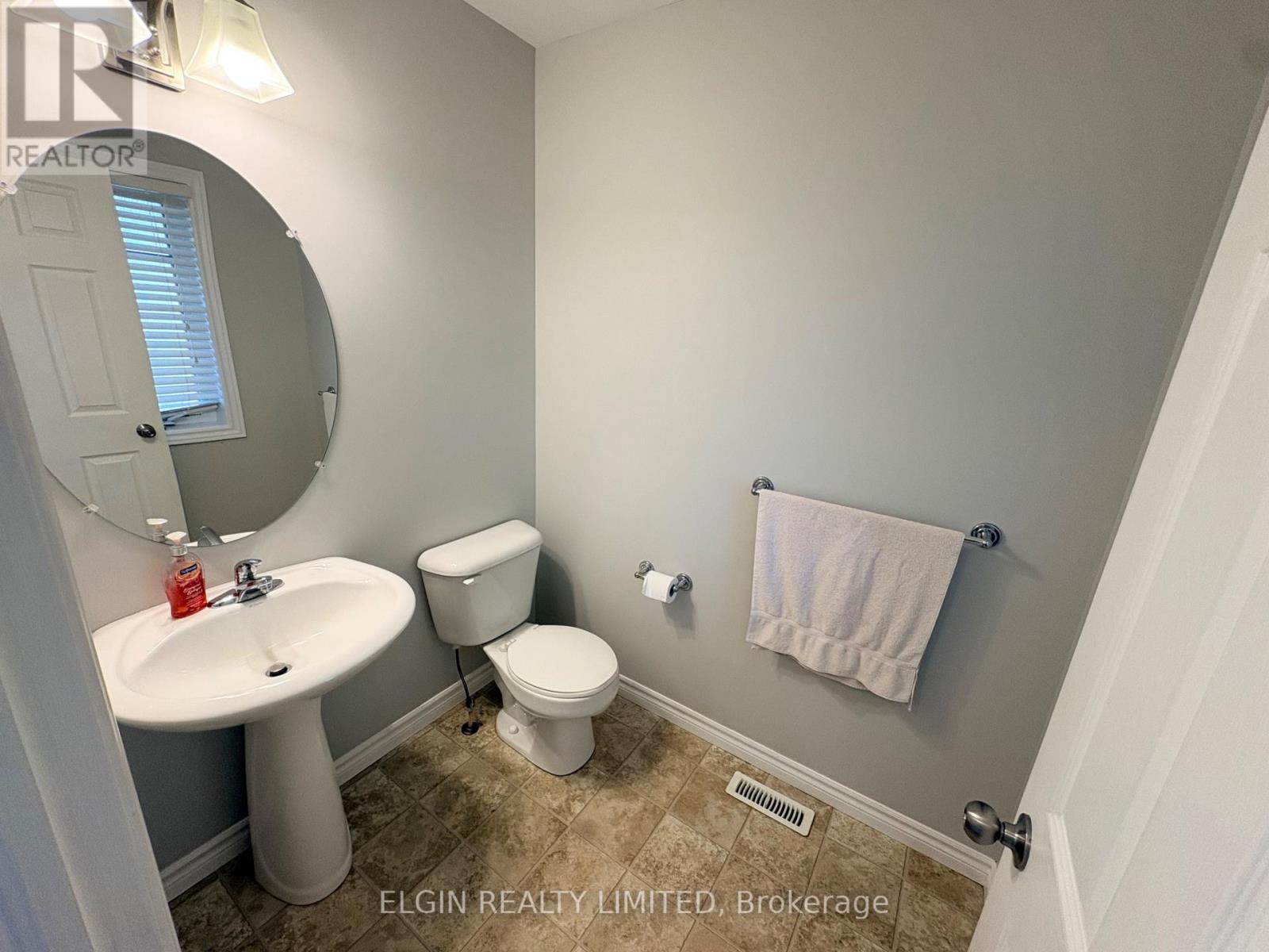 44 PEACH TREE BOULEVARD - 7