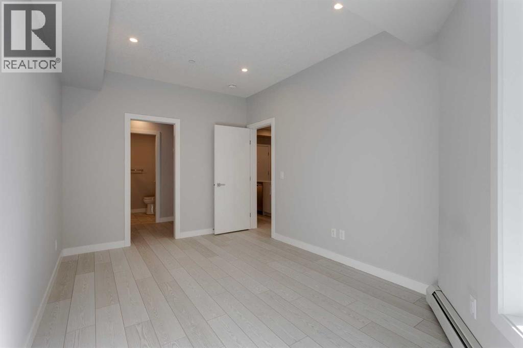 #206 8370 Broadcast Avenue SW - 26