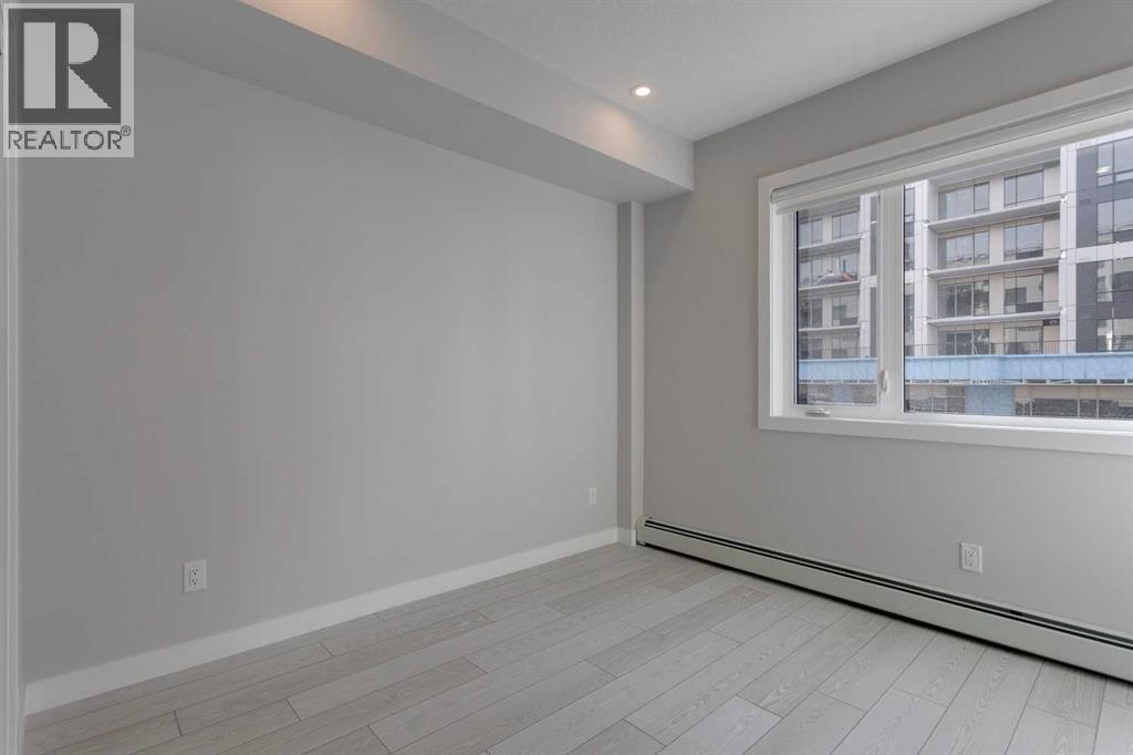 #206 8370 Broadcast Avenue SW - 19