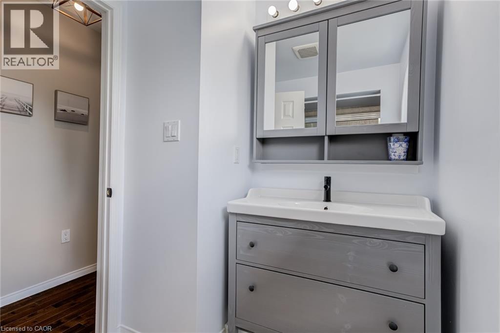 90 DAVIDSON Boulevard - 28