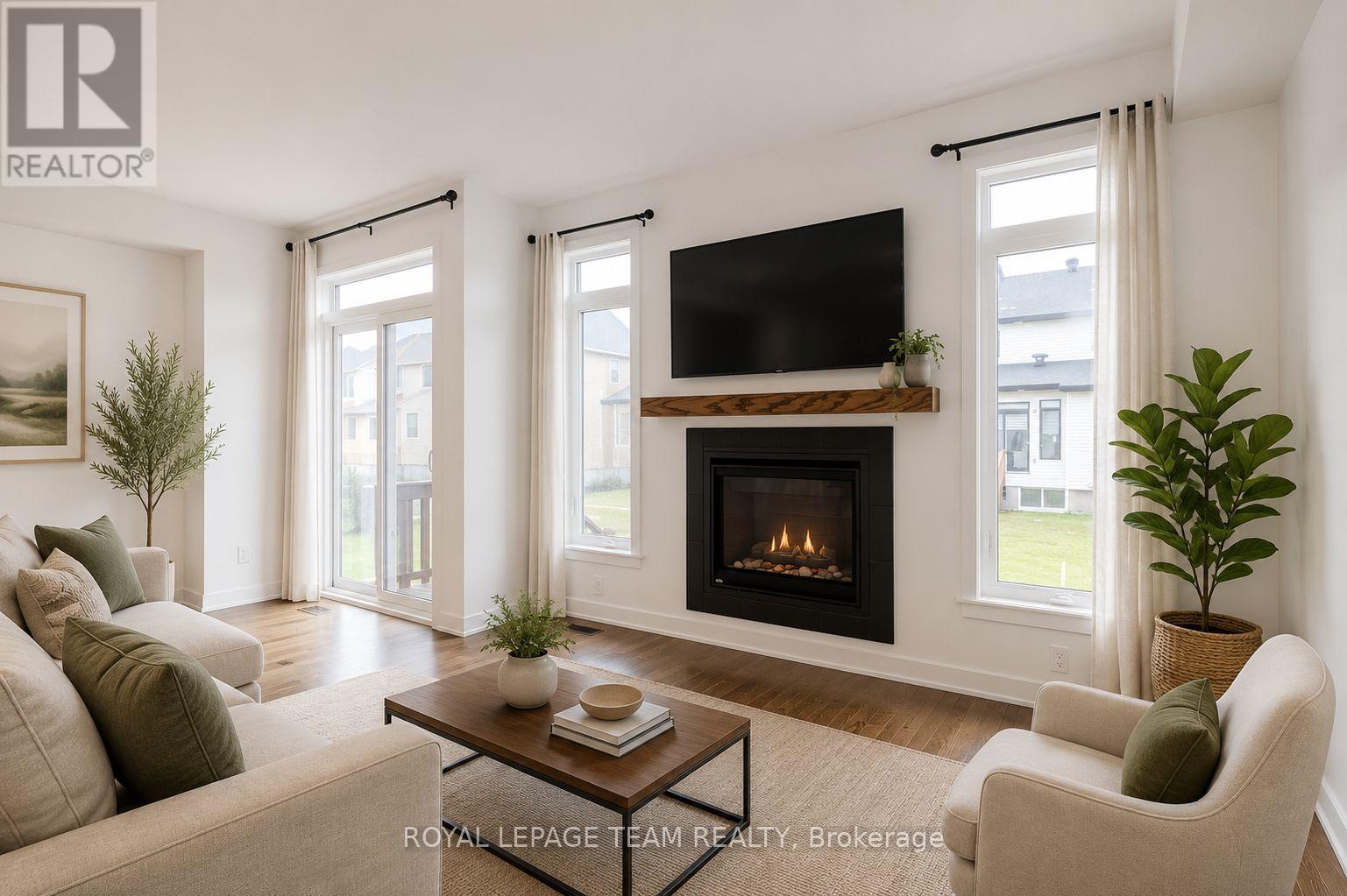 867 ANCIANO CRESCENT - 24