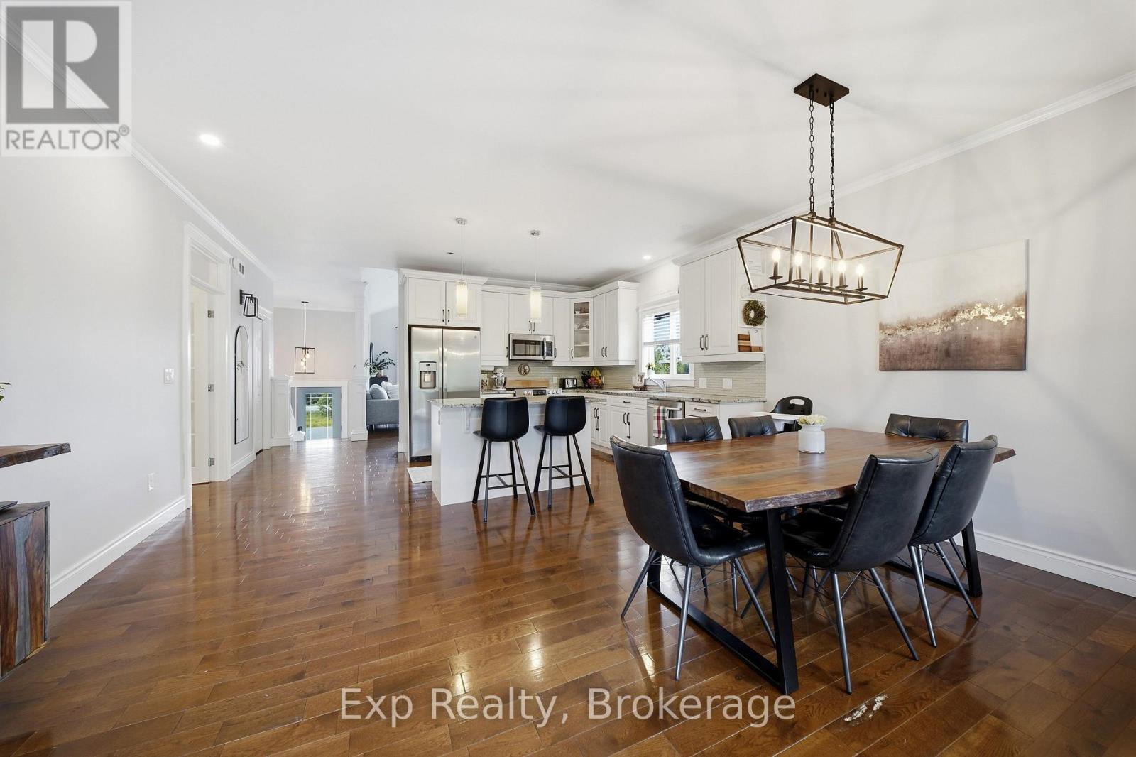 818 PALACE ROAD - 12