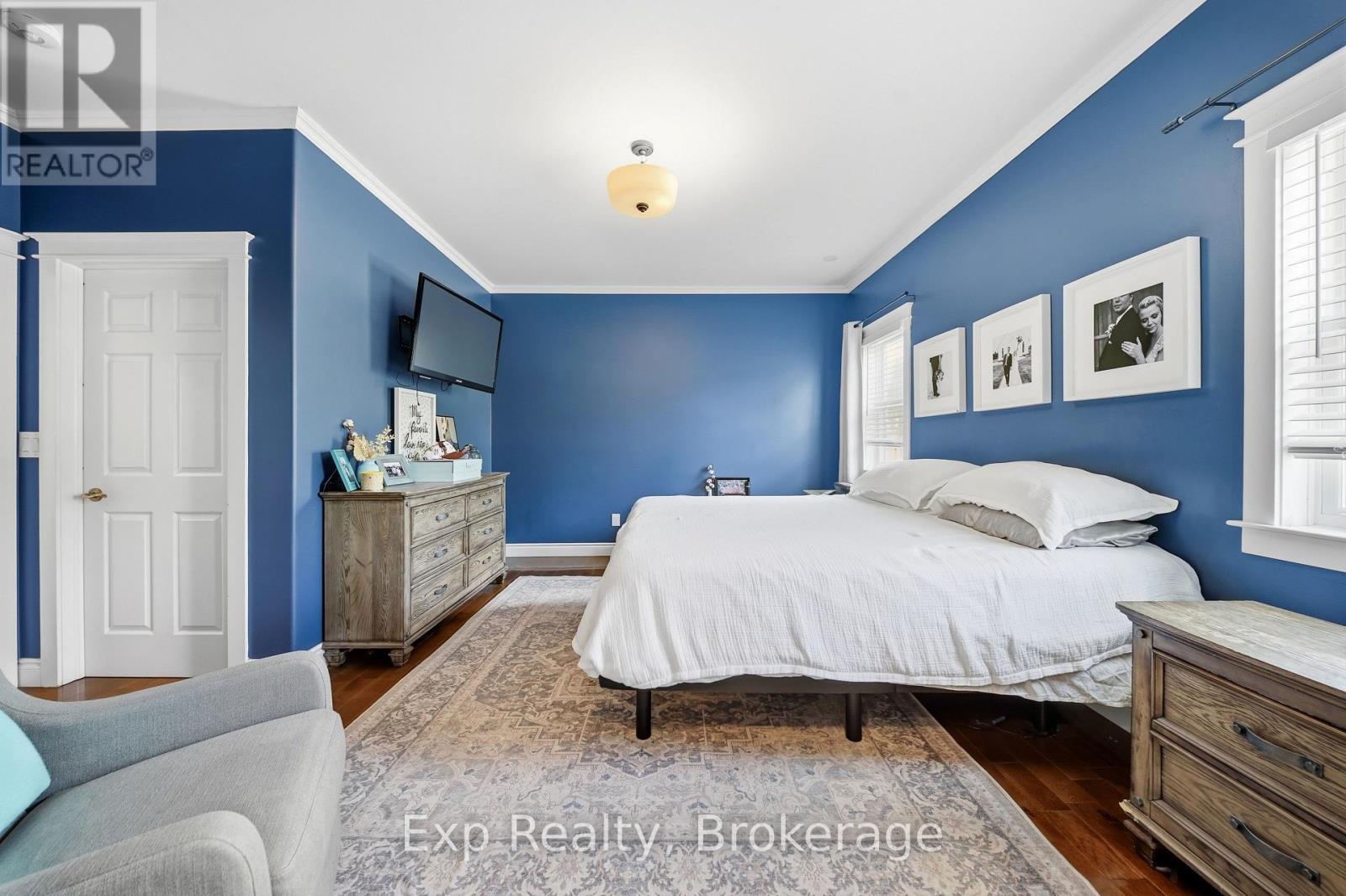 818 PALACE ROAD - 15
