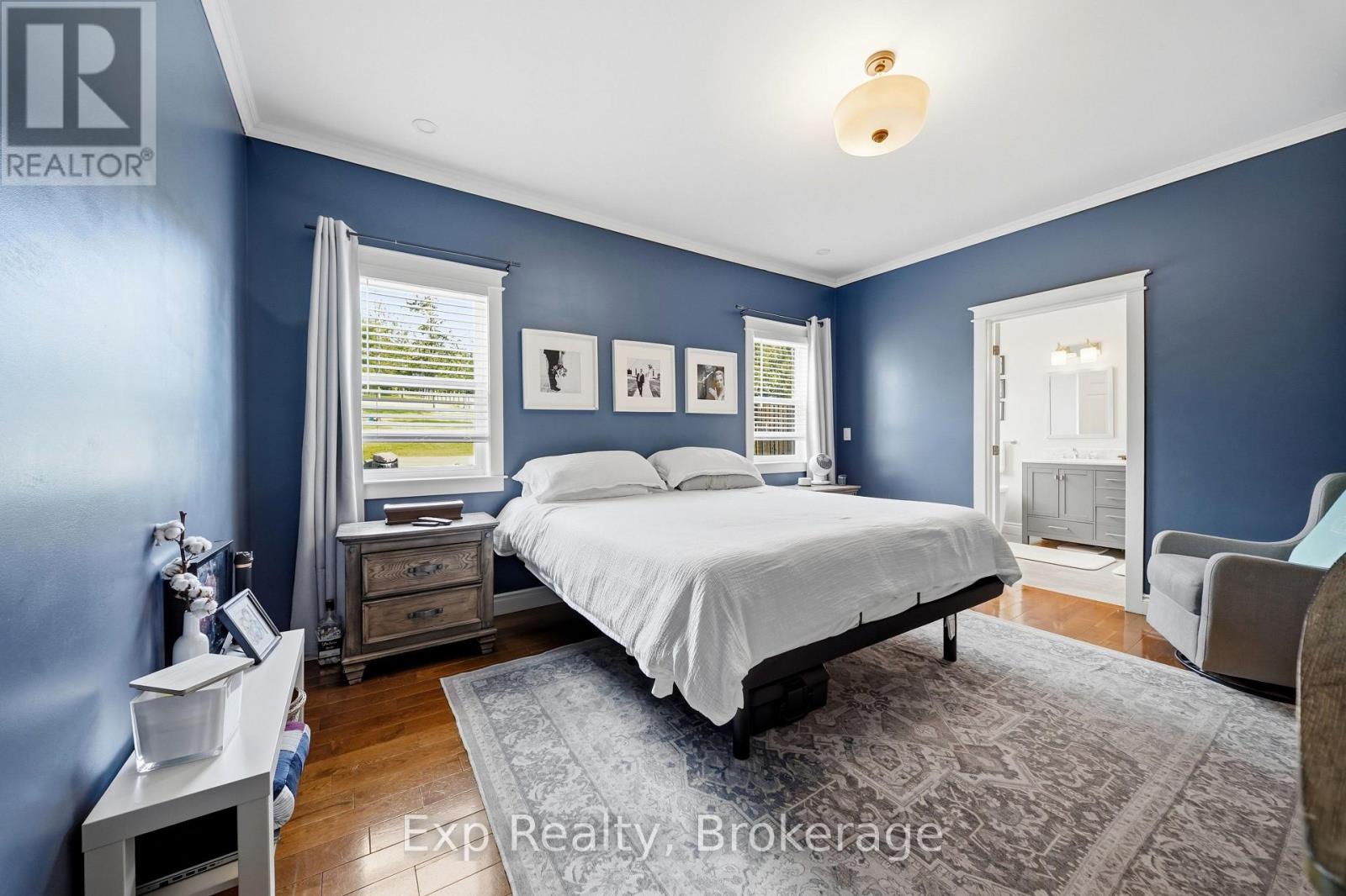 818 PALACE ROAD - 16