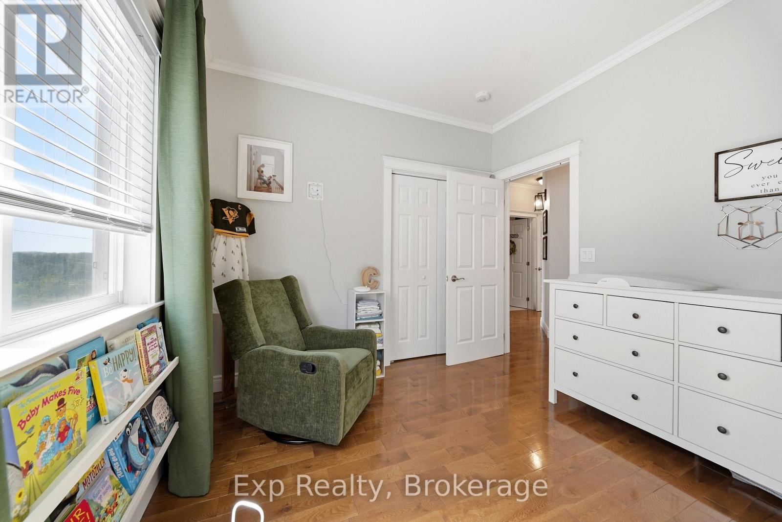818 PALACE ROAD - 23