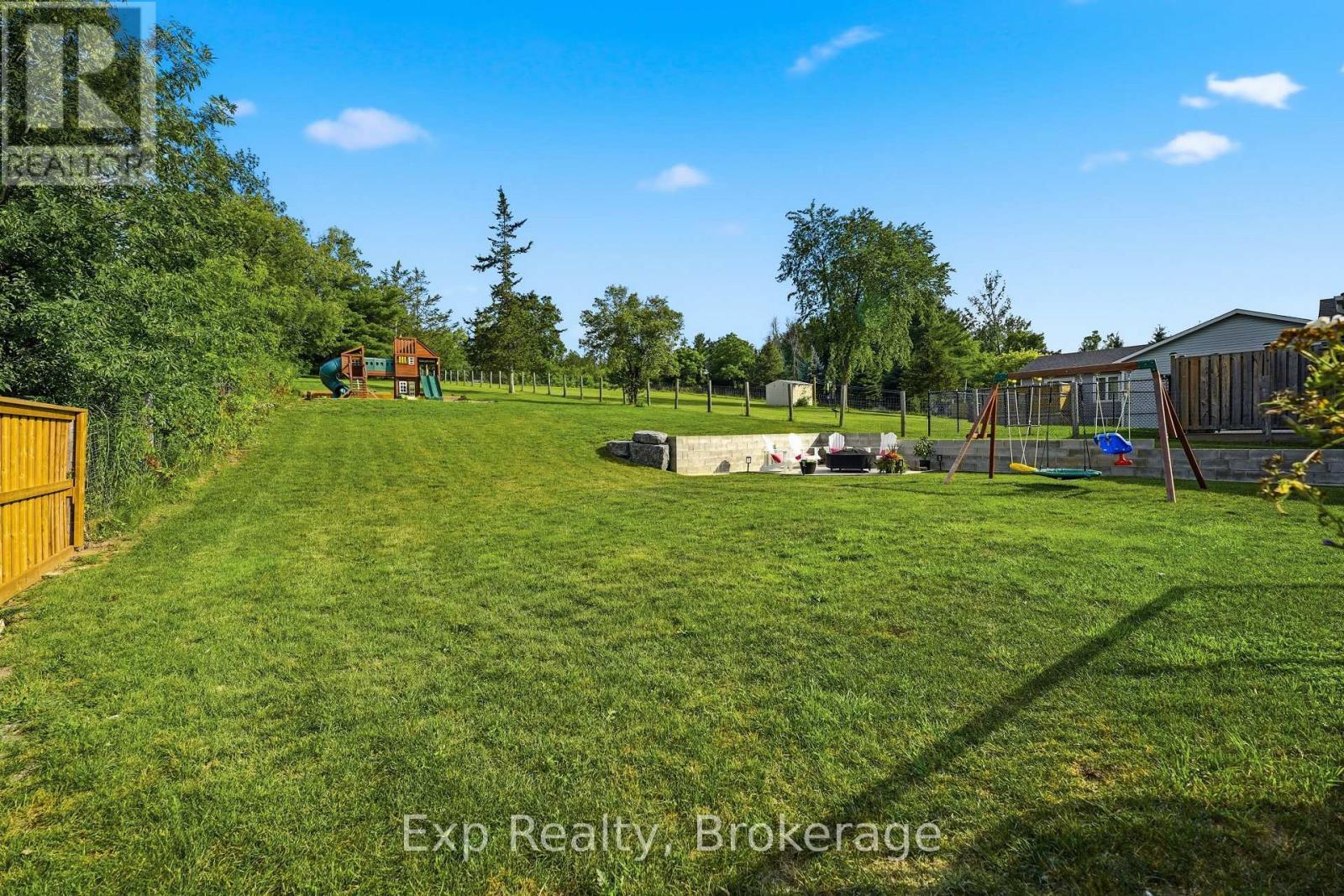 818 PALACE ROAD - 41