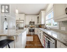 Kitchen - 818 Palace Road, Greater Napanee, ON K7R3L2 Photo 10