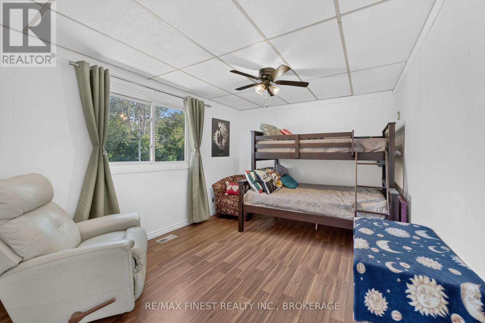 54 BAYVIEW DRIVE - 15