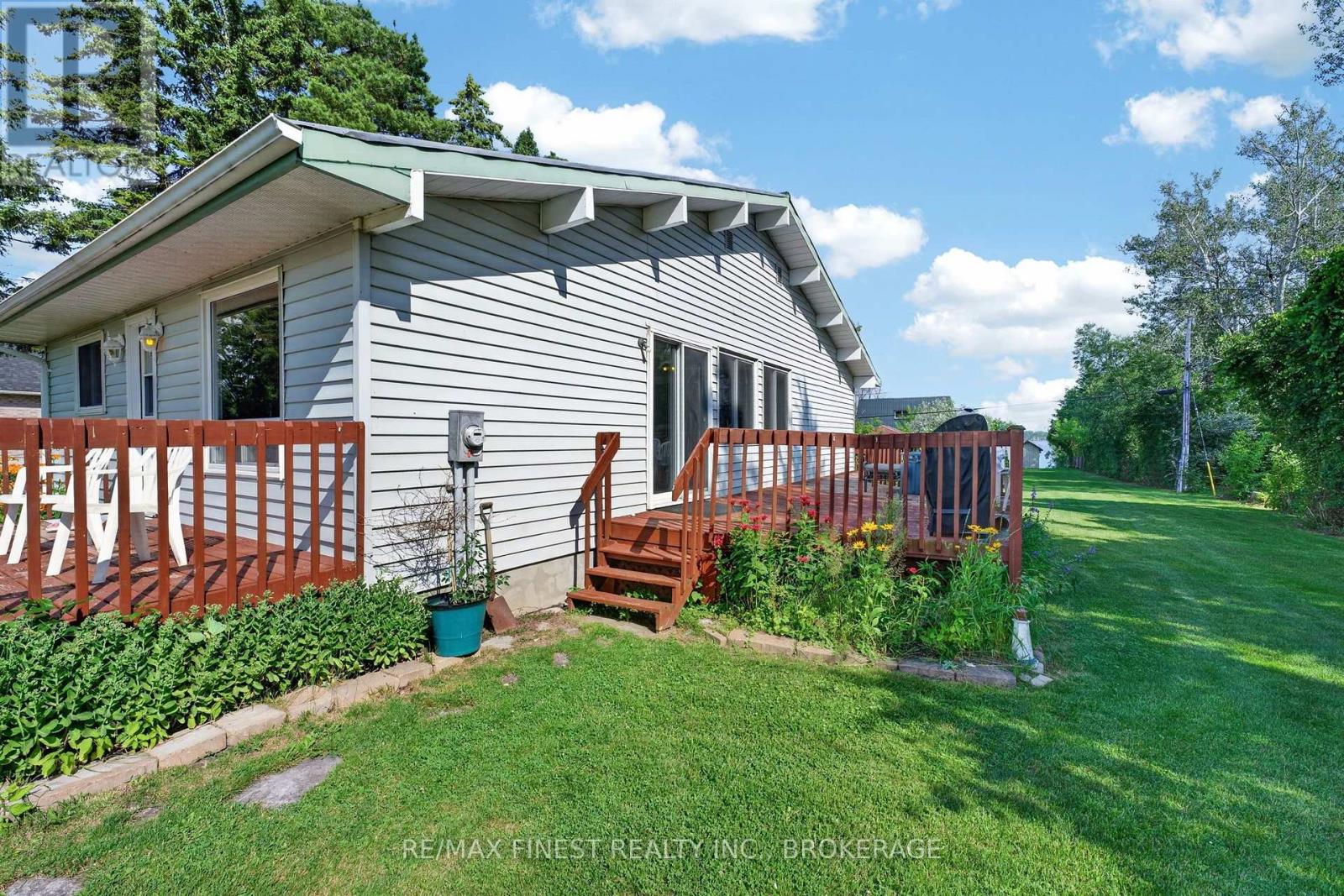54 BAYVIEW DRIVE - 25