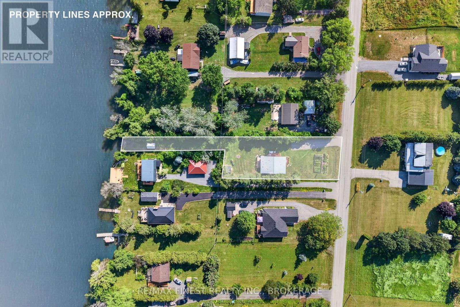 54 BAYVIEW DRIVE - 32